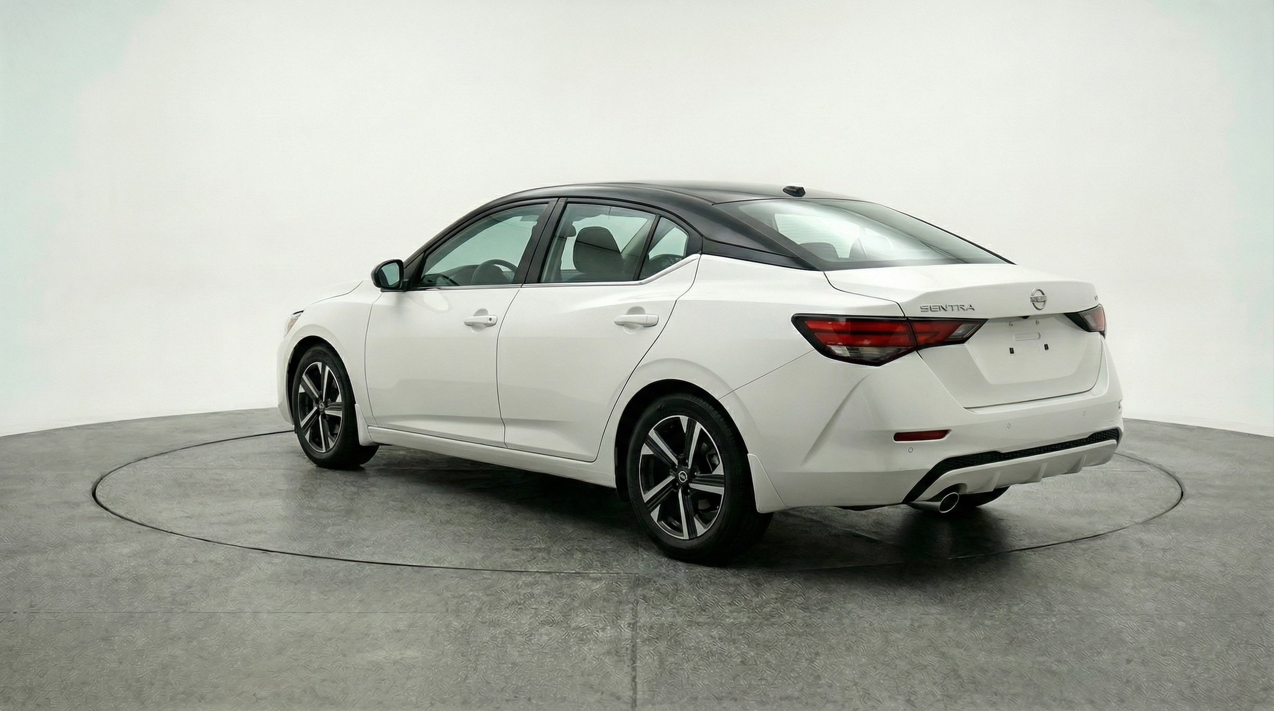 Thumbnail: 2025 Nissan Sentra - 5