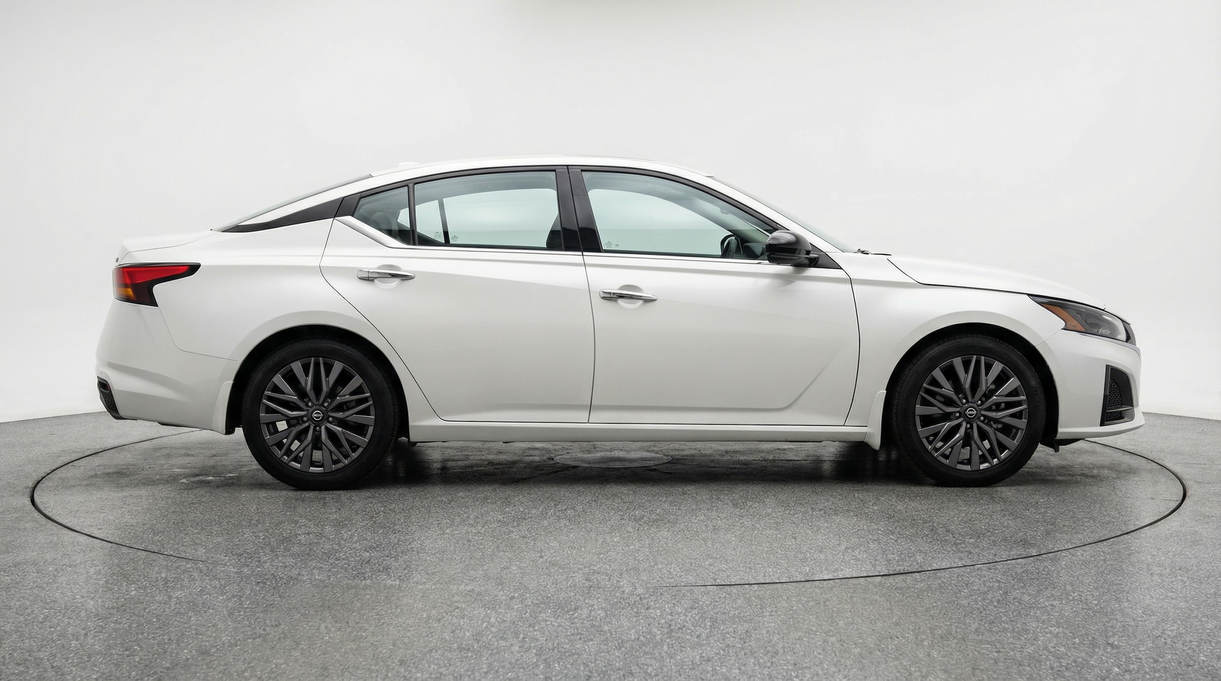 Thumbnail: 2025 Nissan Altima - 8