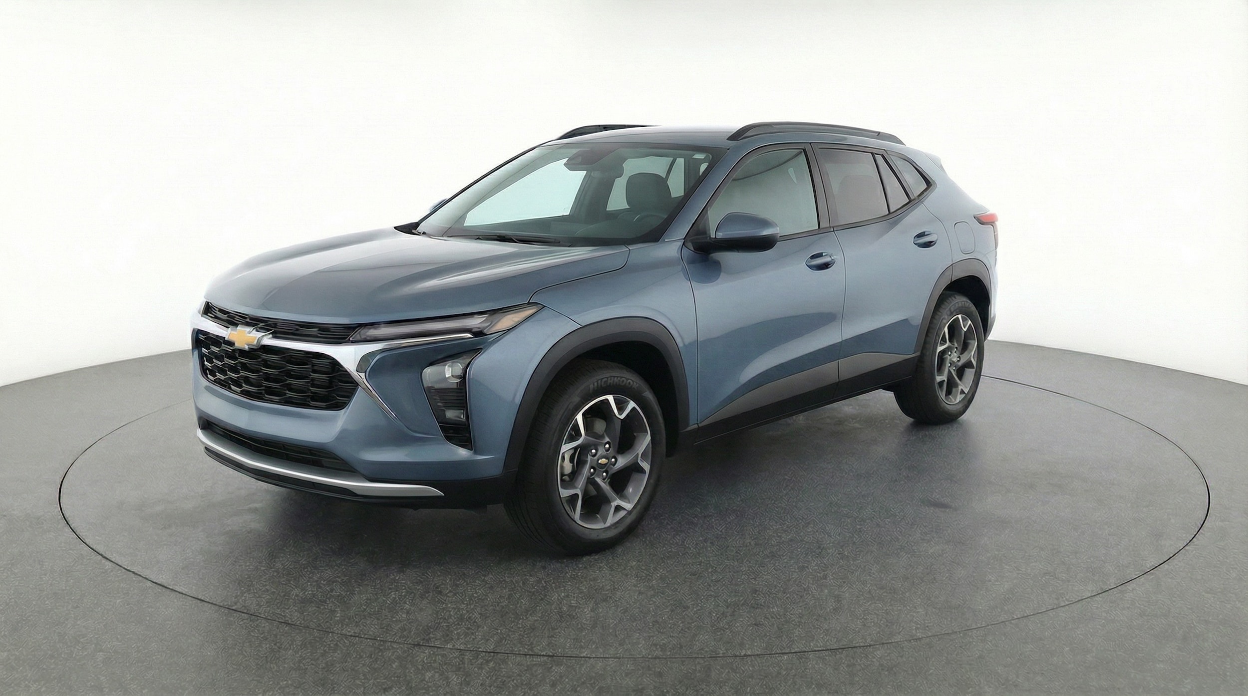 Thumbnail: 2025 Chevrolet Trax - 3