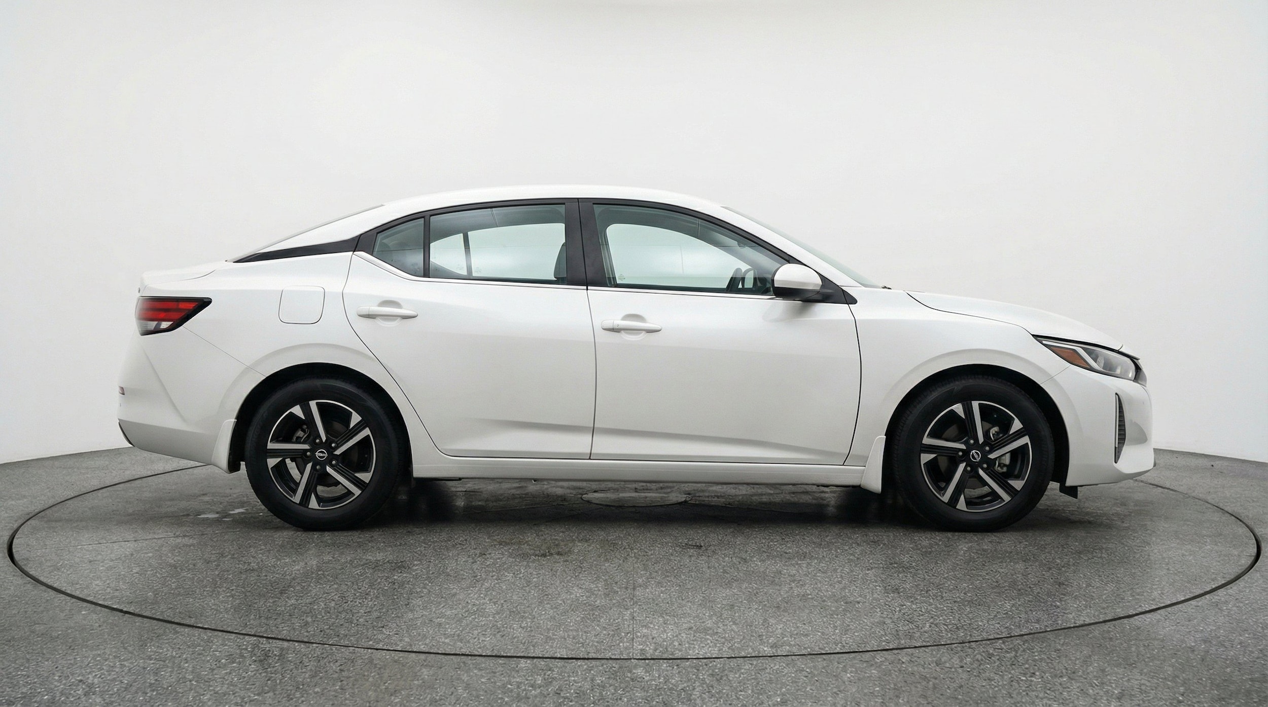 Thumbnail: 2025 Nissan Sentra - 11