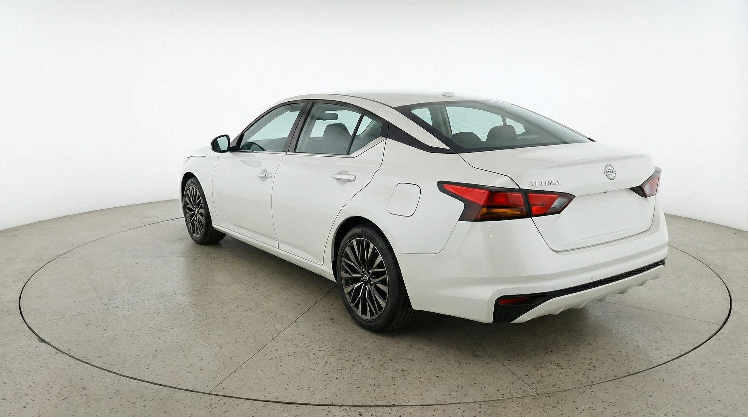 Thumbnail: 2025 Nissan Altima - 5