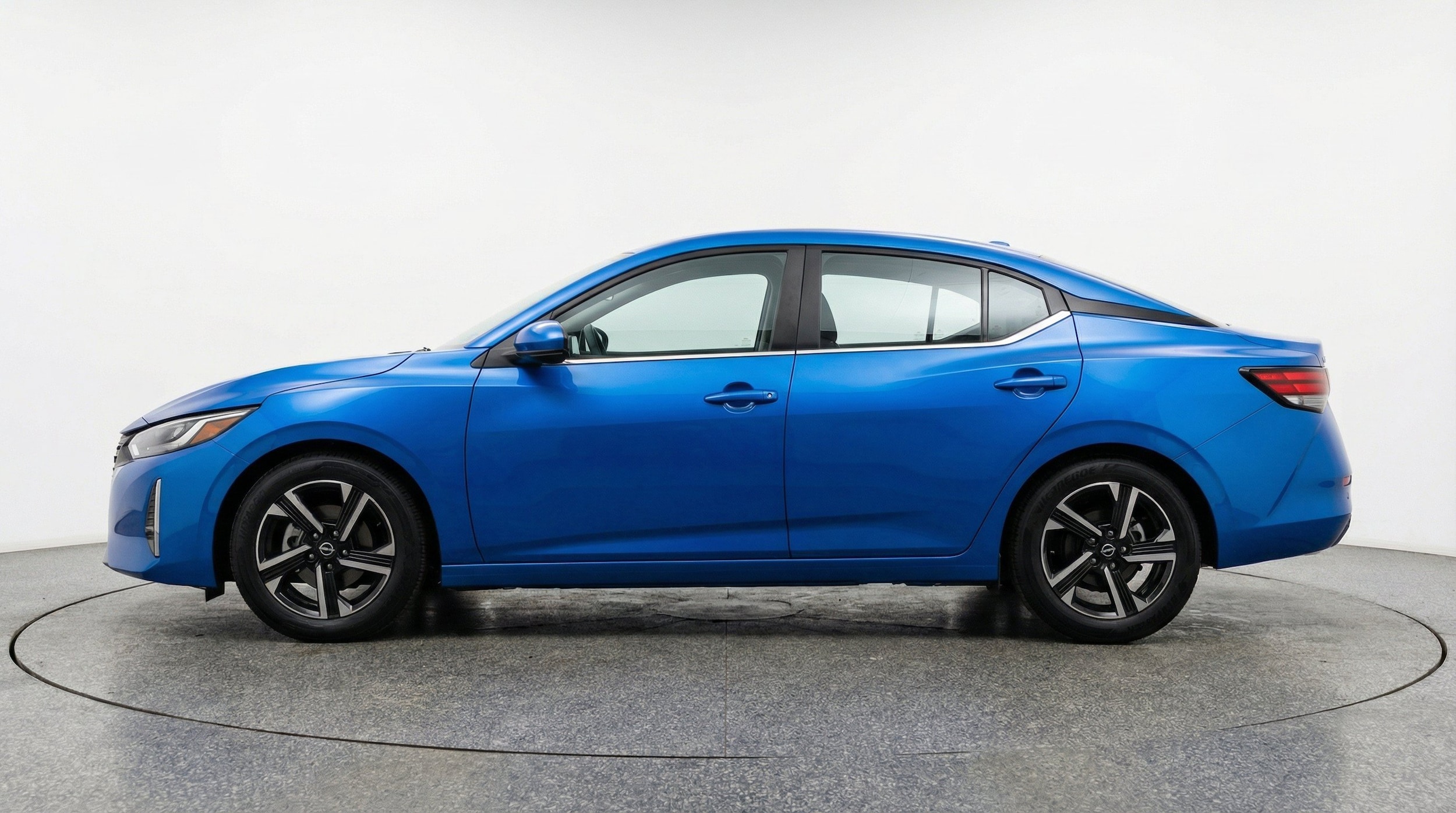 Thumbnail: 2025 Nissan Sentra - 5