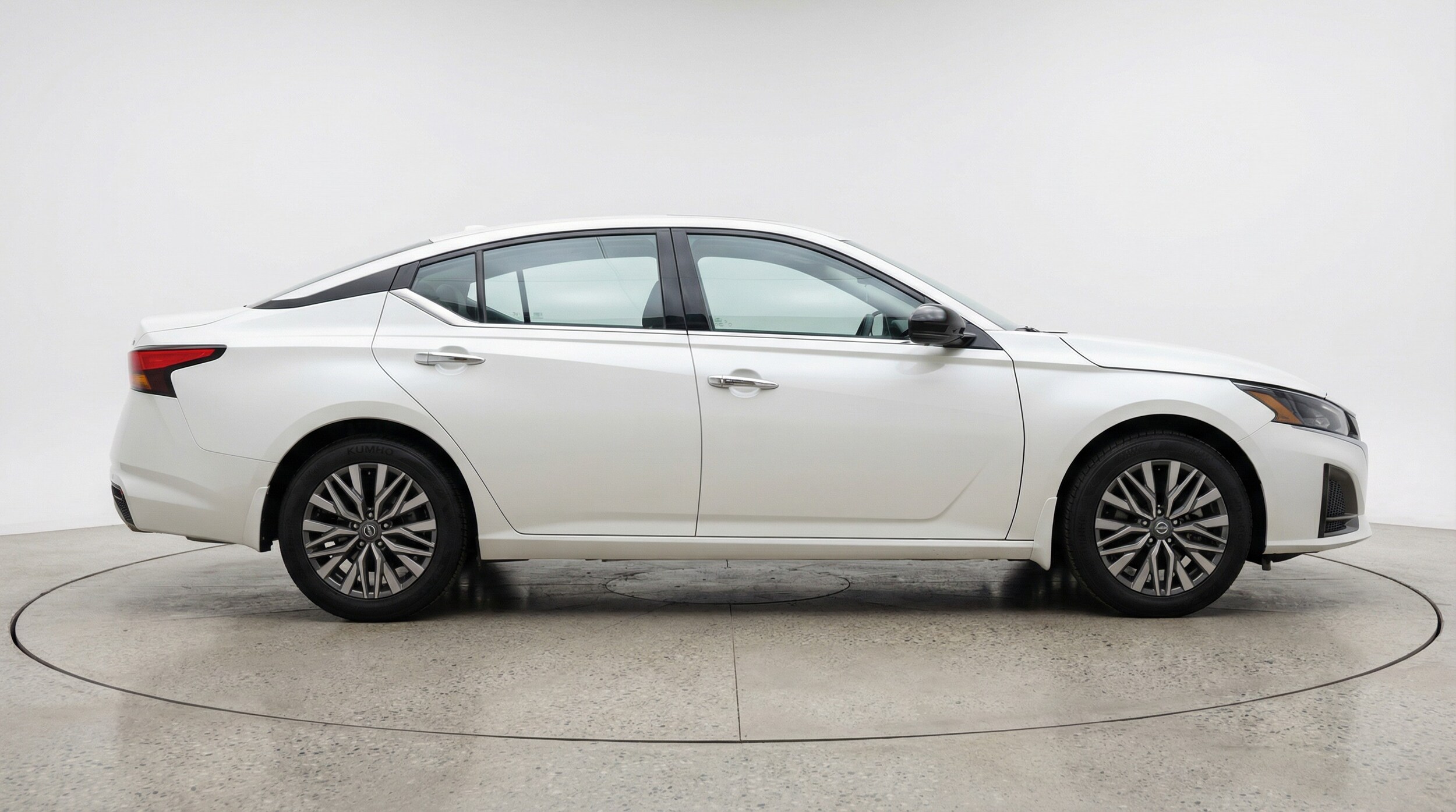 Thumbnail: 2025 Nissan Altima - 8