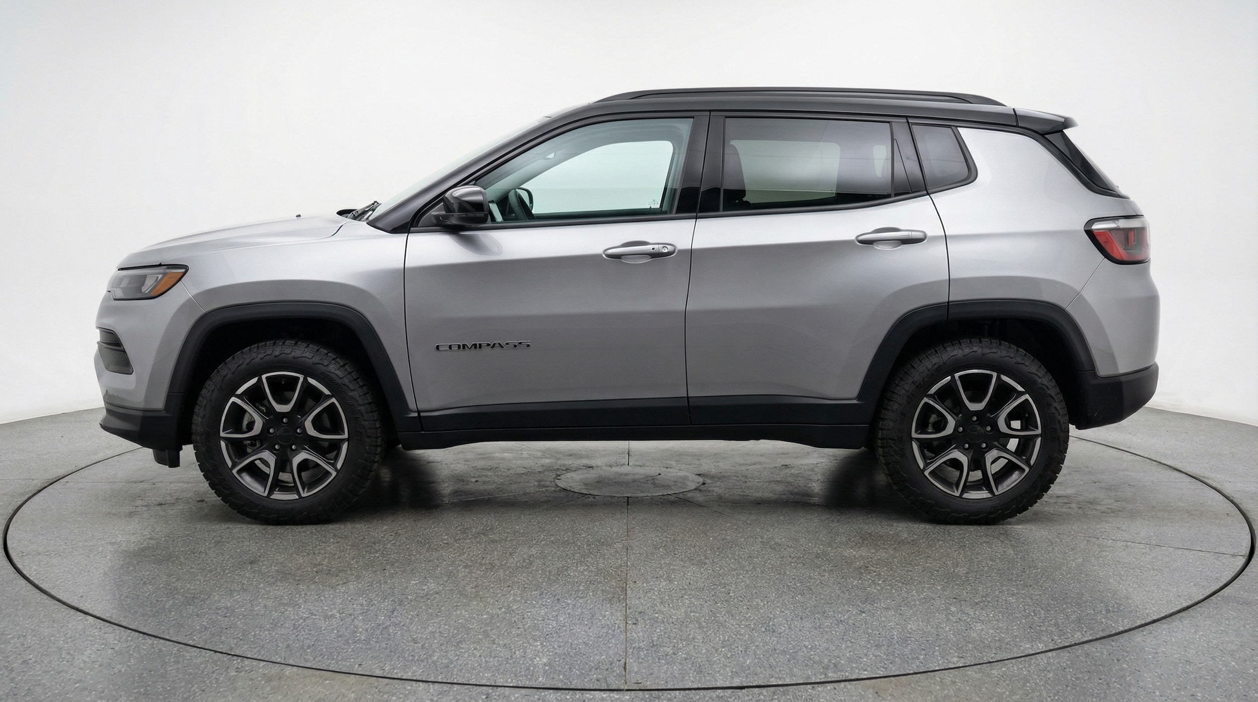 Thumbnail: 2025 Jeep Compass - 4