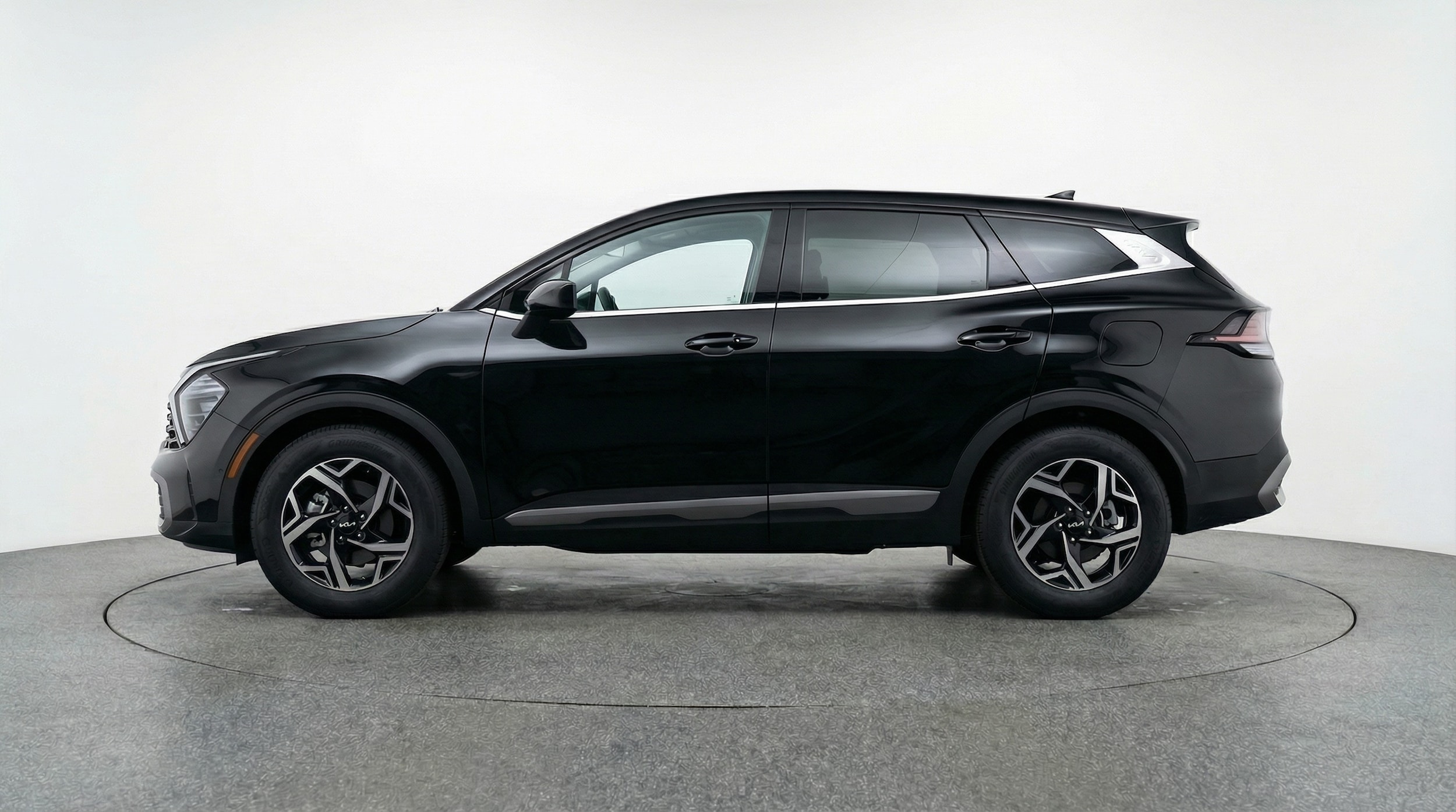 Thumbnail: 2025 Kia Sportage - 4