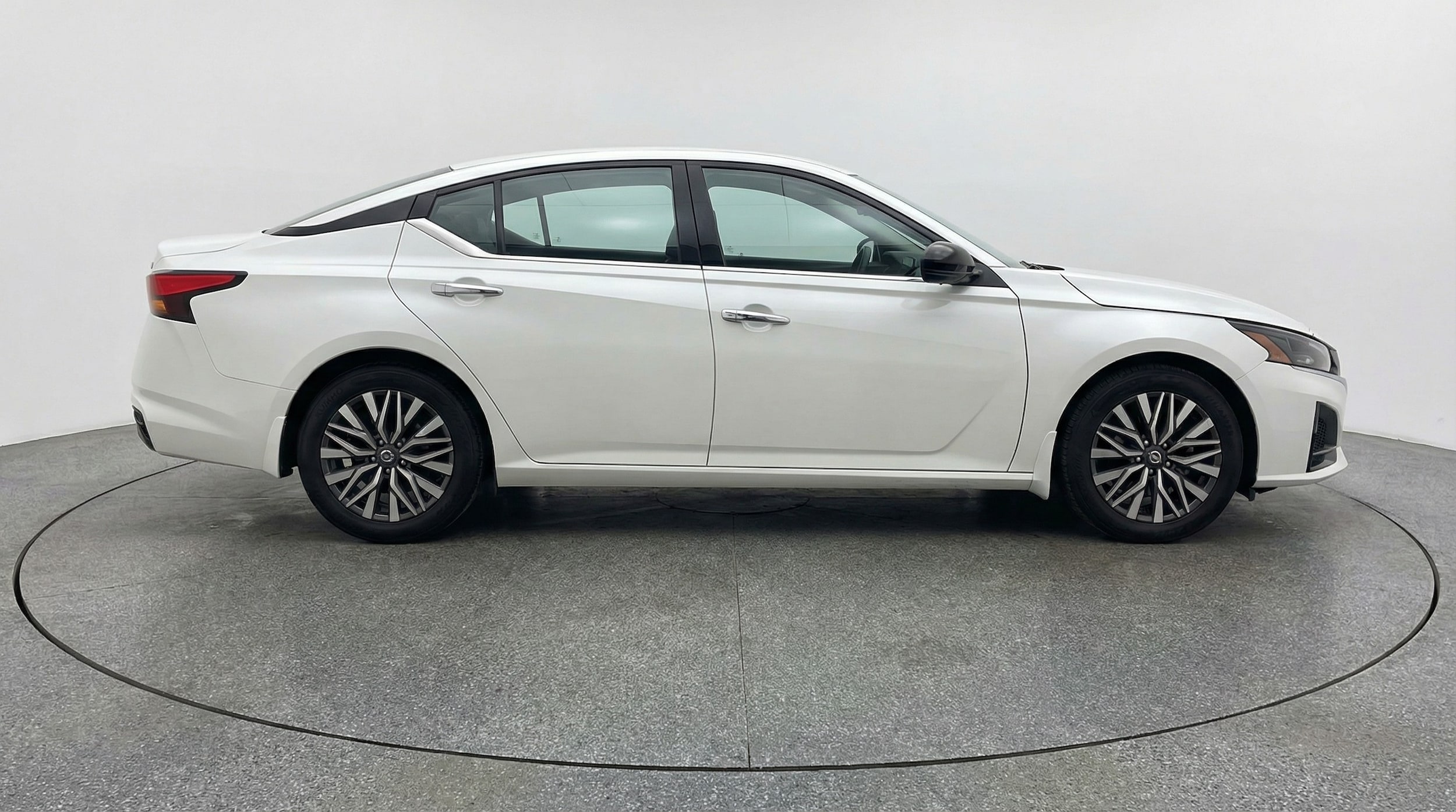 Thumbnail: 2025 Nissan Altima - 8