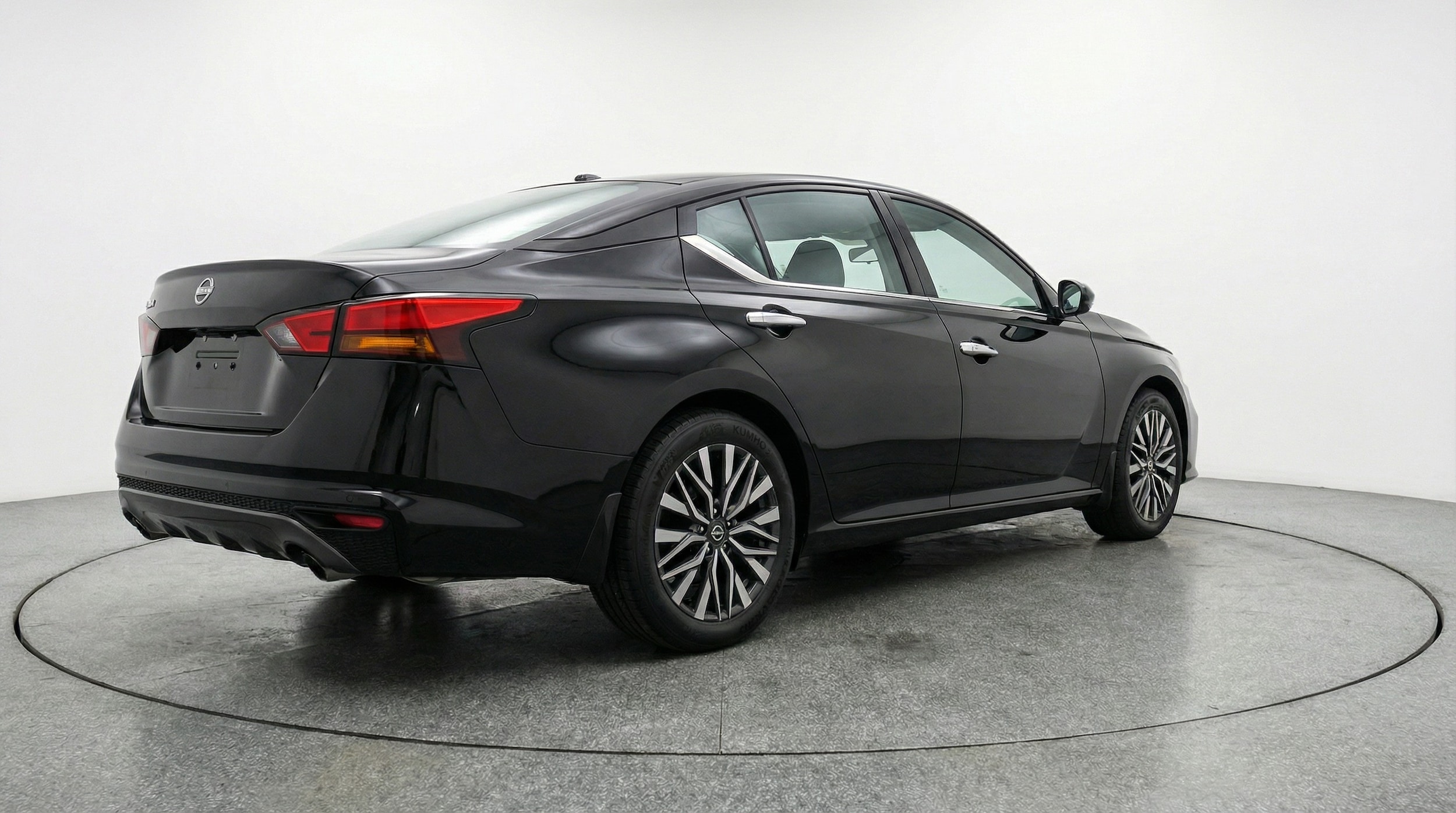 Thumbnail: 2025 Nissan Altima - 7