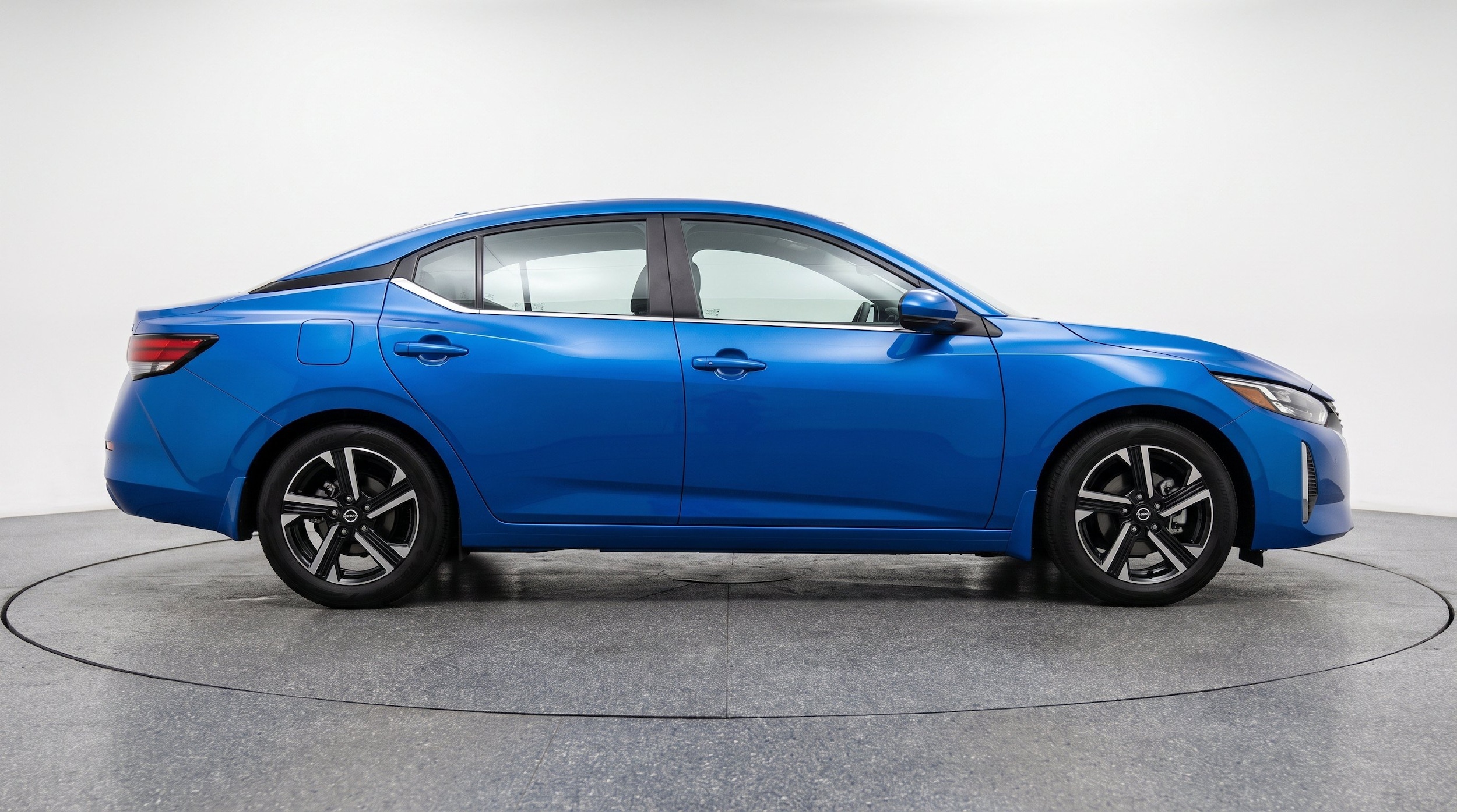 Thumbnail: 2025 Nissan Sentra - 10