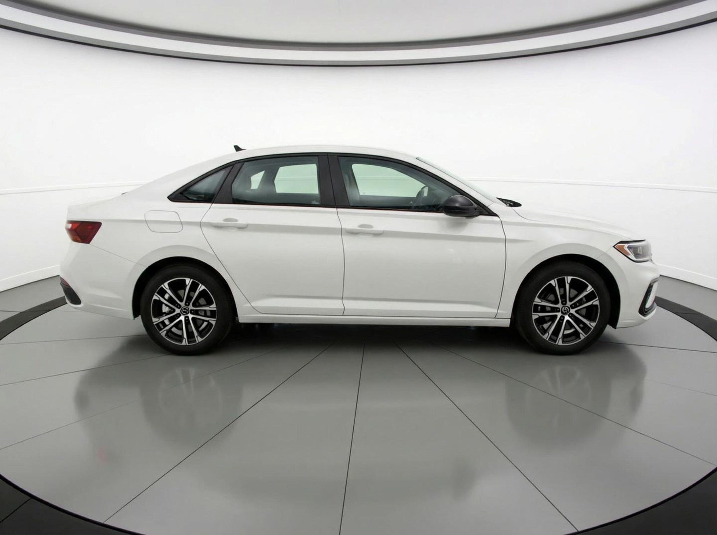 Thumbnail: 2025 Volkswagen Jetta - 8