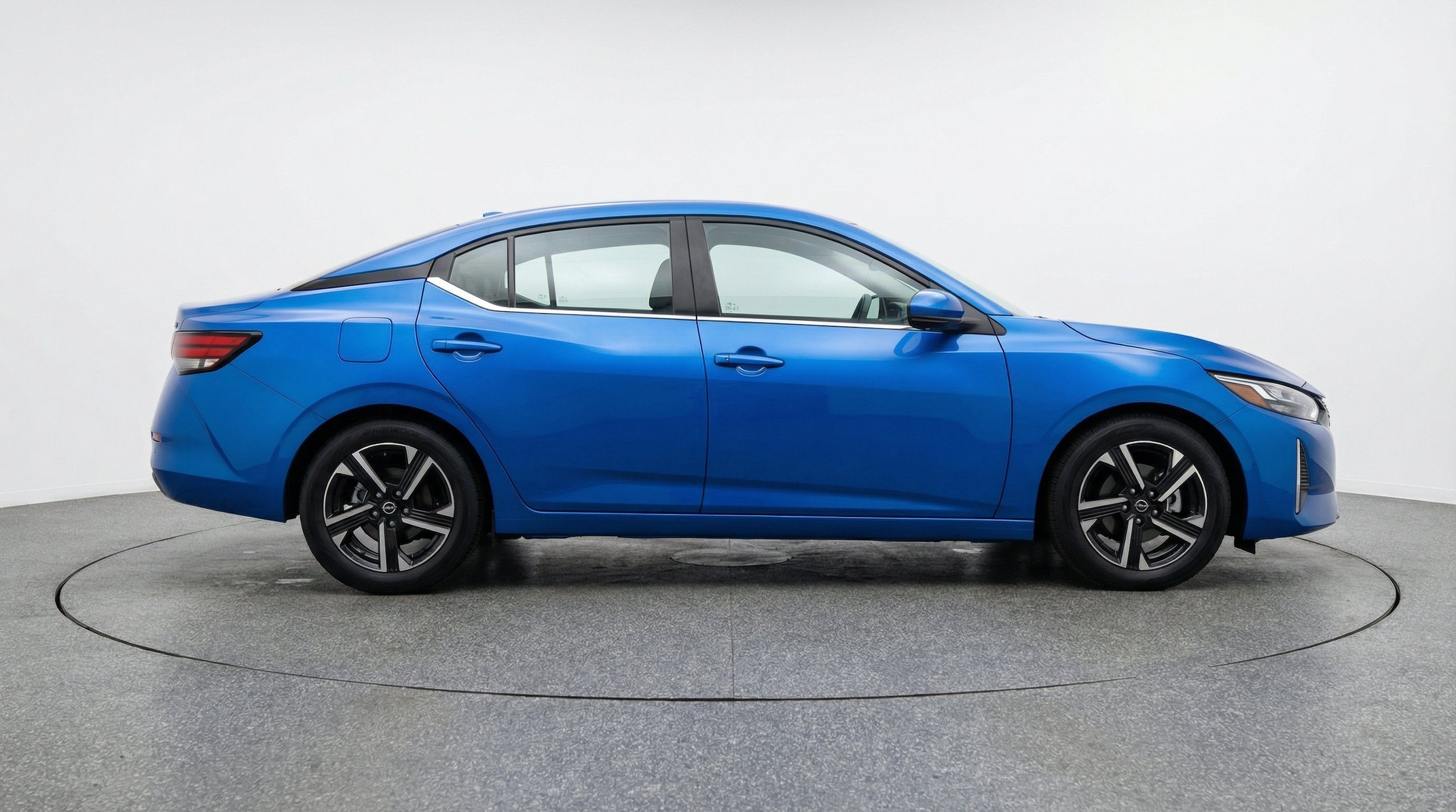 Thumbnail: 2025 Nissan Sentra - 11