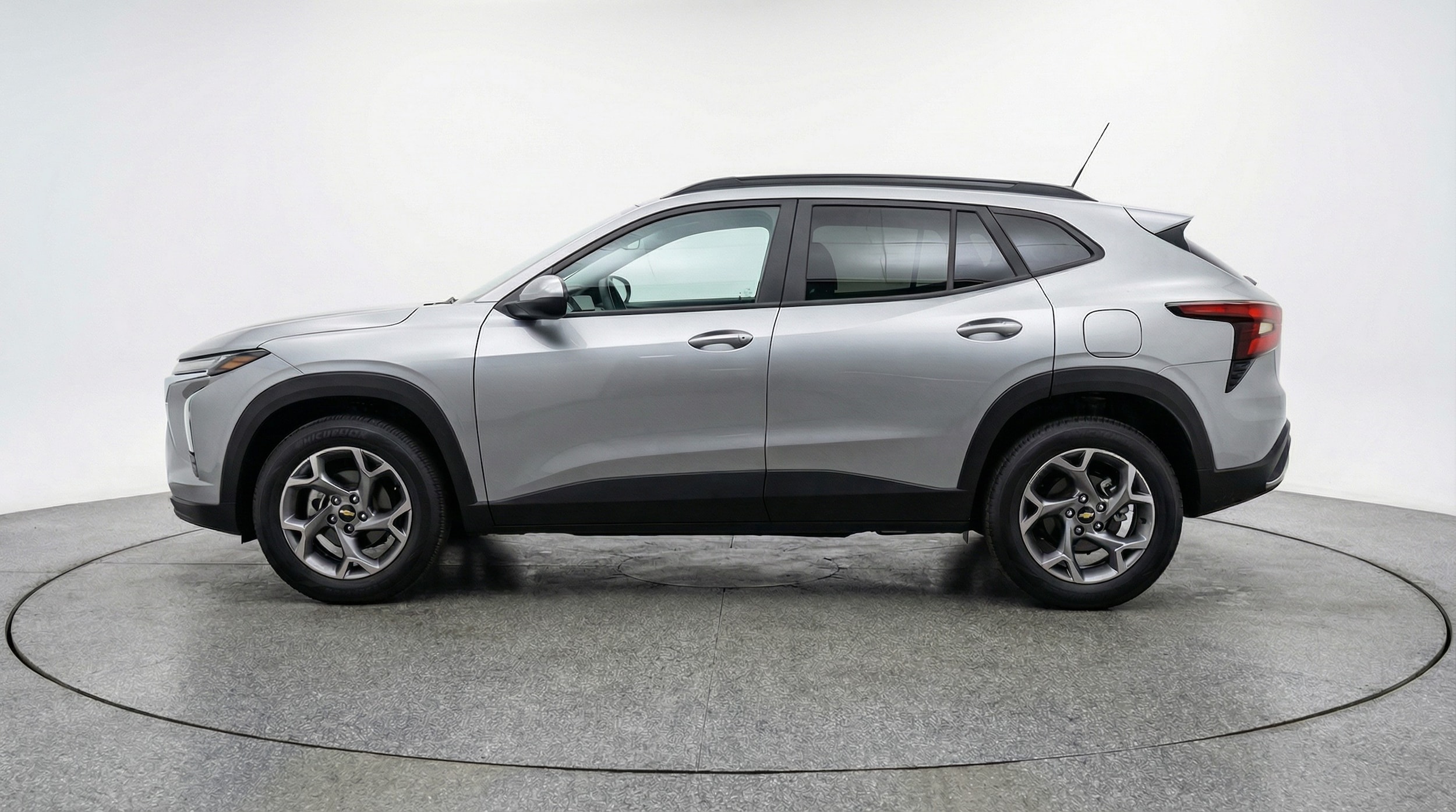 Thumbnail: 2025 Chevrolet Trax - 4