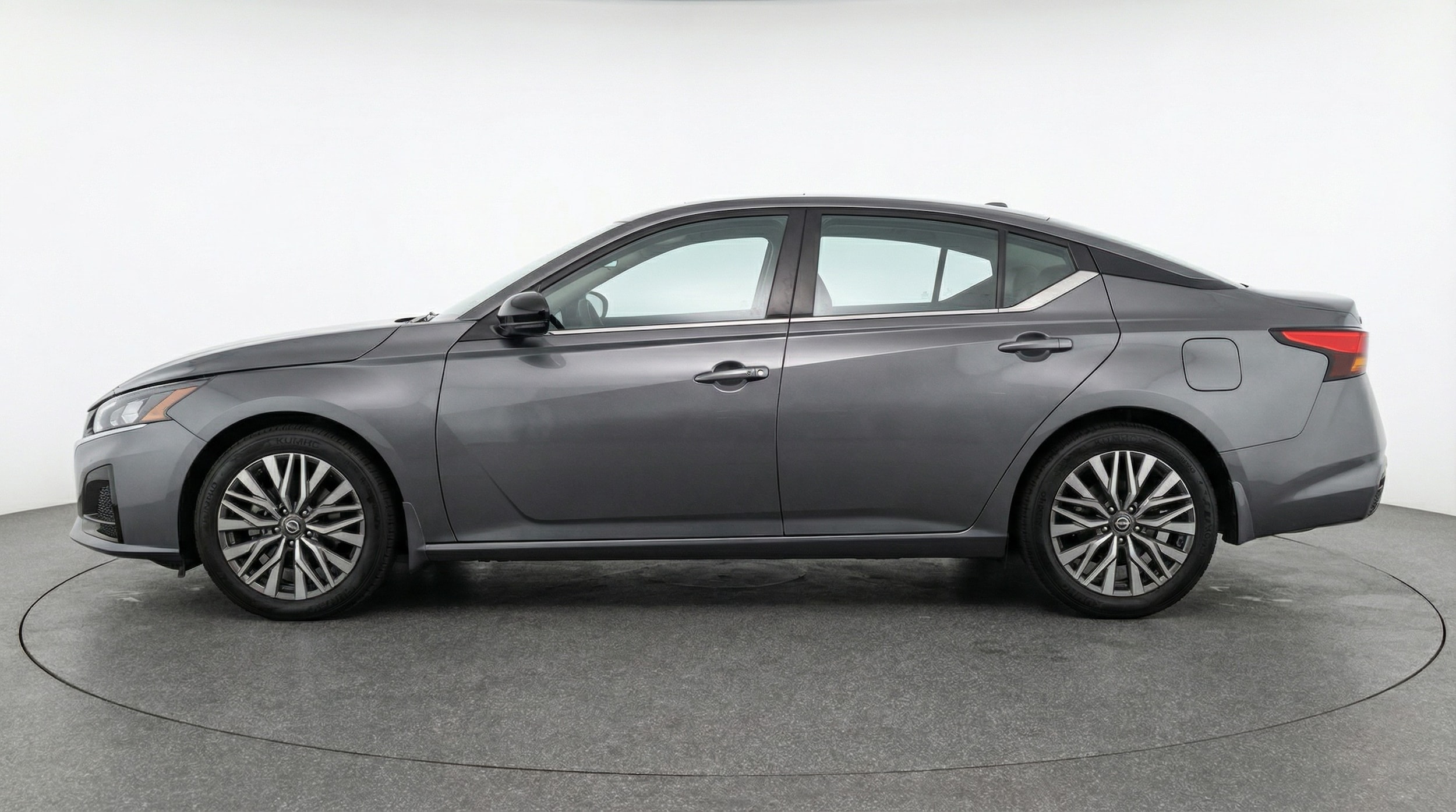 Thumbnail: 2025 Nissan Altima - 4