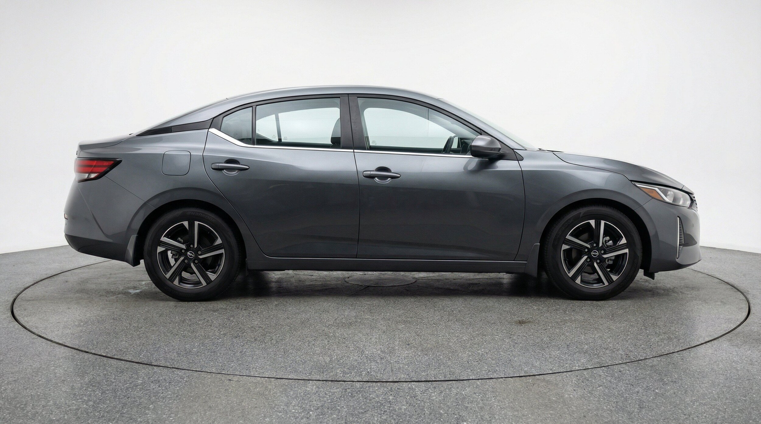 Thumbnail: 2025 Nissan Sentra - 11