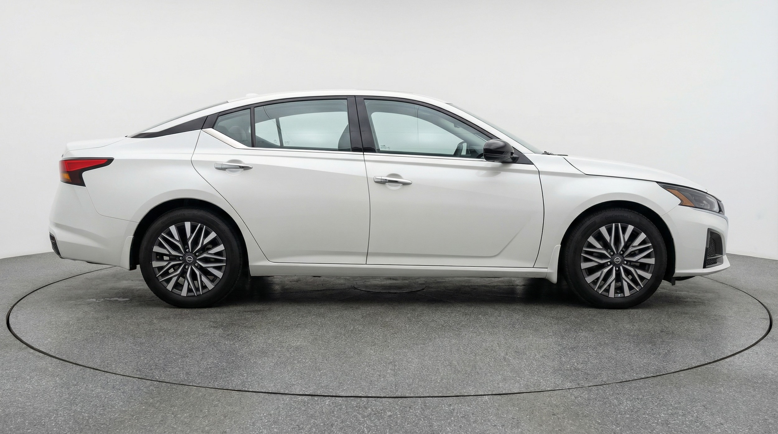 Thumbnail: 2025 Nissan Altima - 8