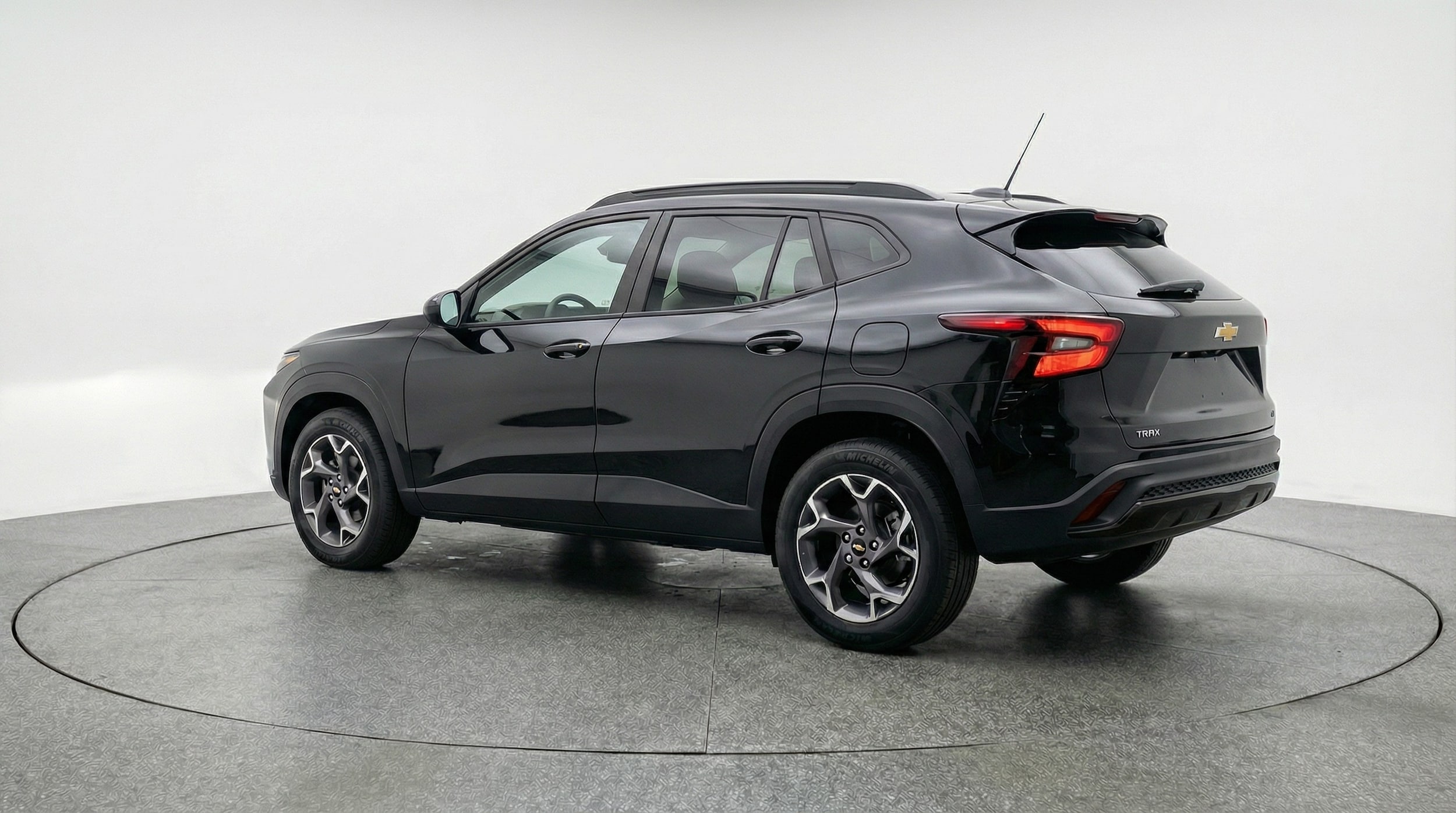 Thumbnail: 2025 Chevrolet Trax - 5