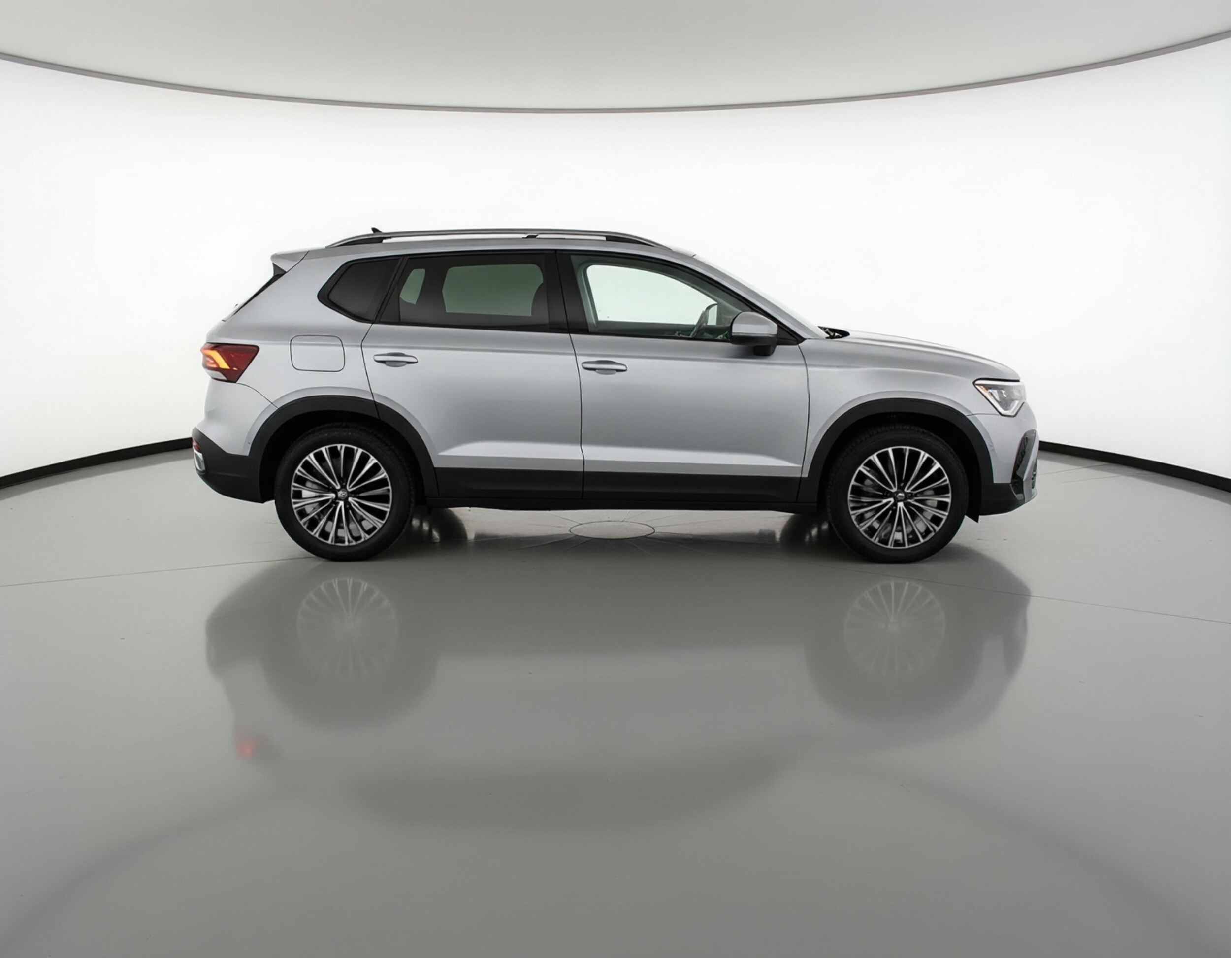 Thumbnail: 2025 Volkswagen Taos - 8