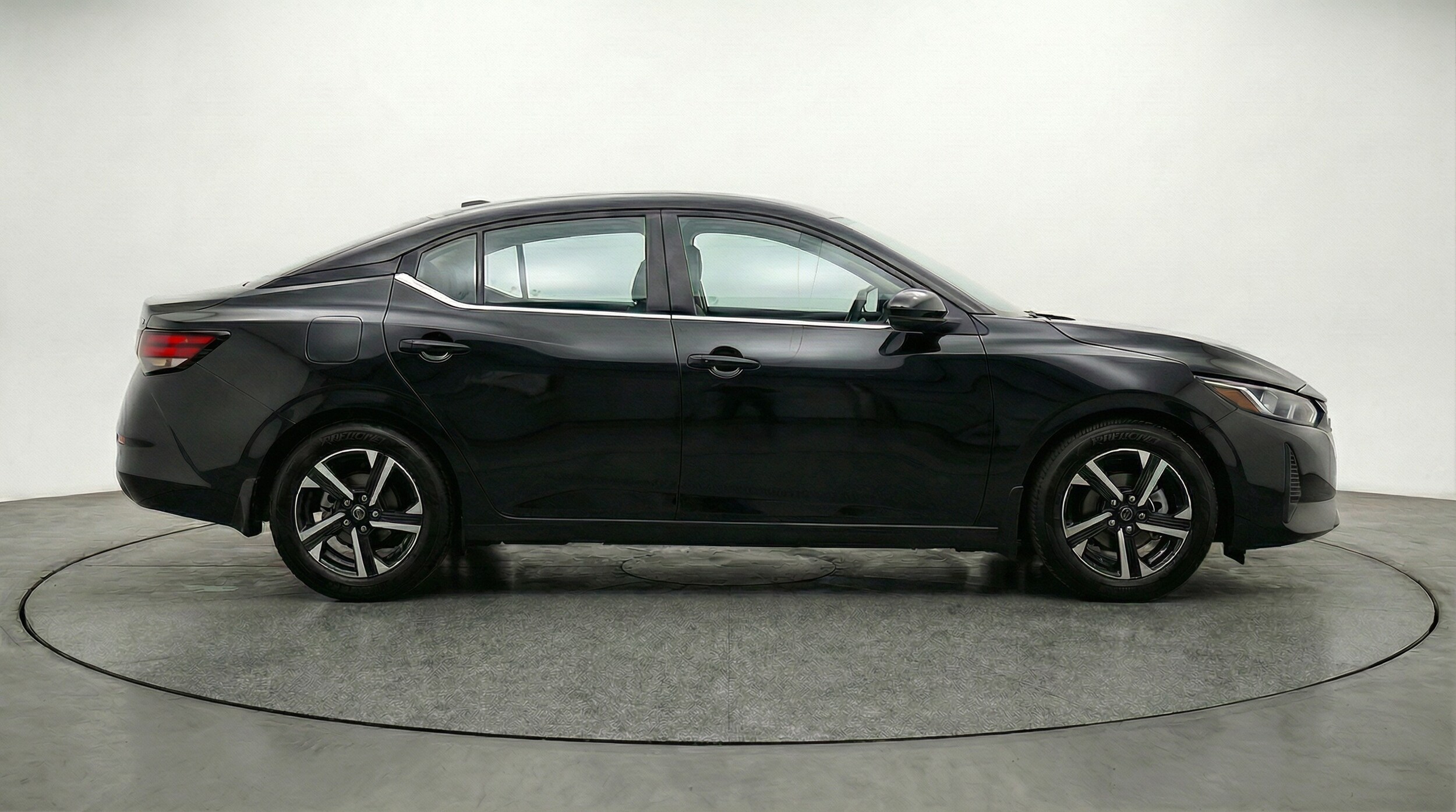 Thumbnail: 2025 Nissan Sentra - 8