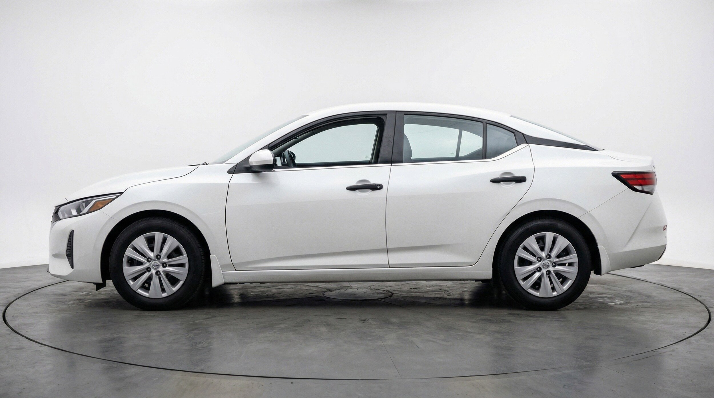 Thumbnail: 2025 Nissan Sentra - 5