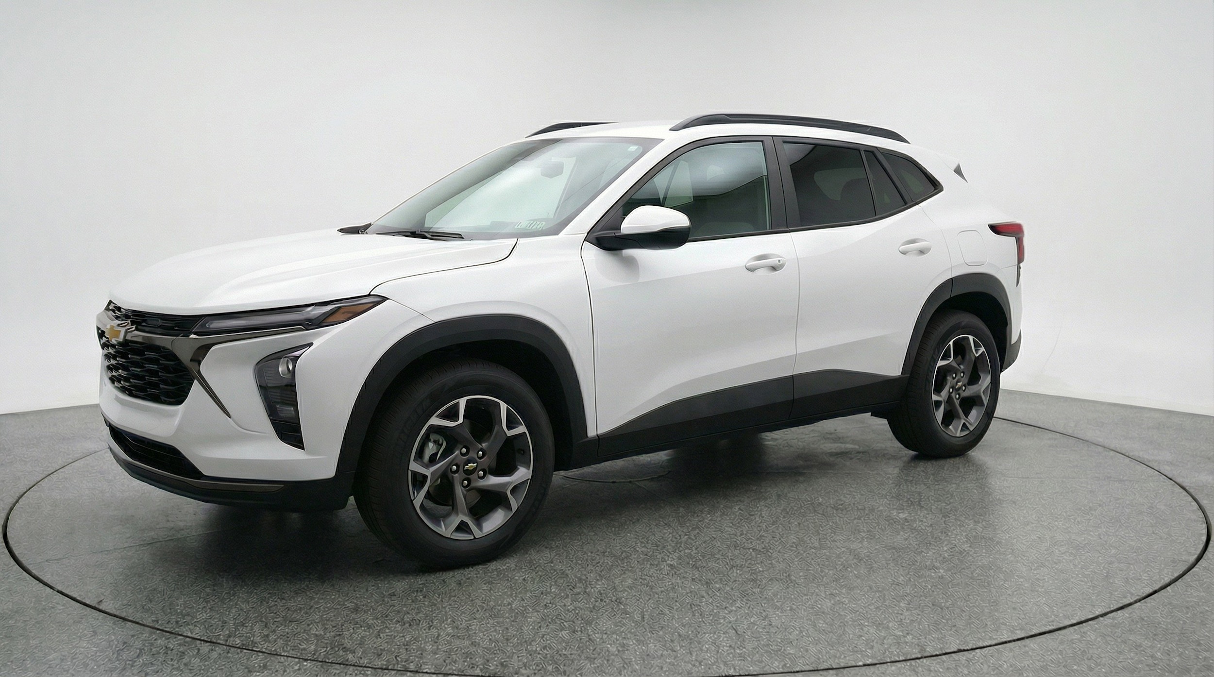 Thumbnail: 2025 Chevrolet Trax - 3