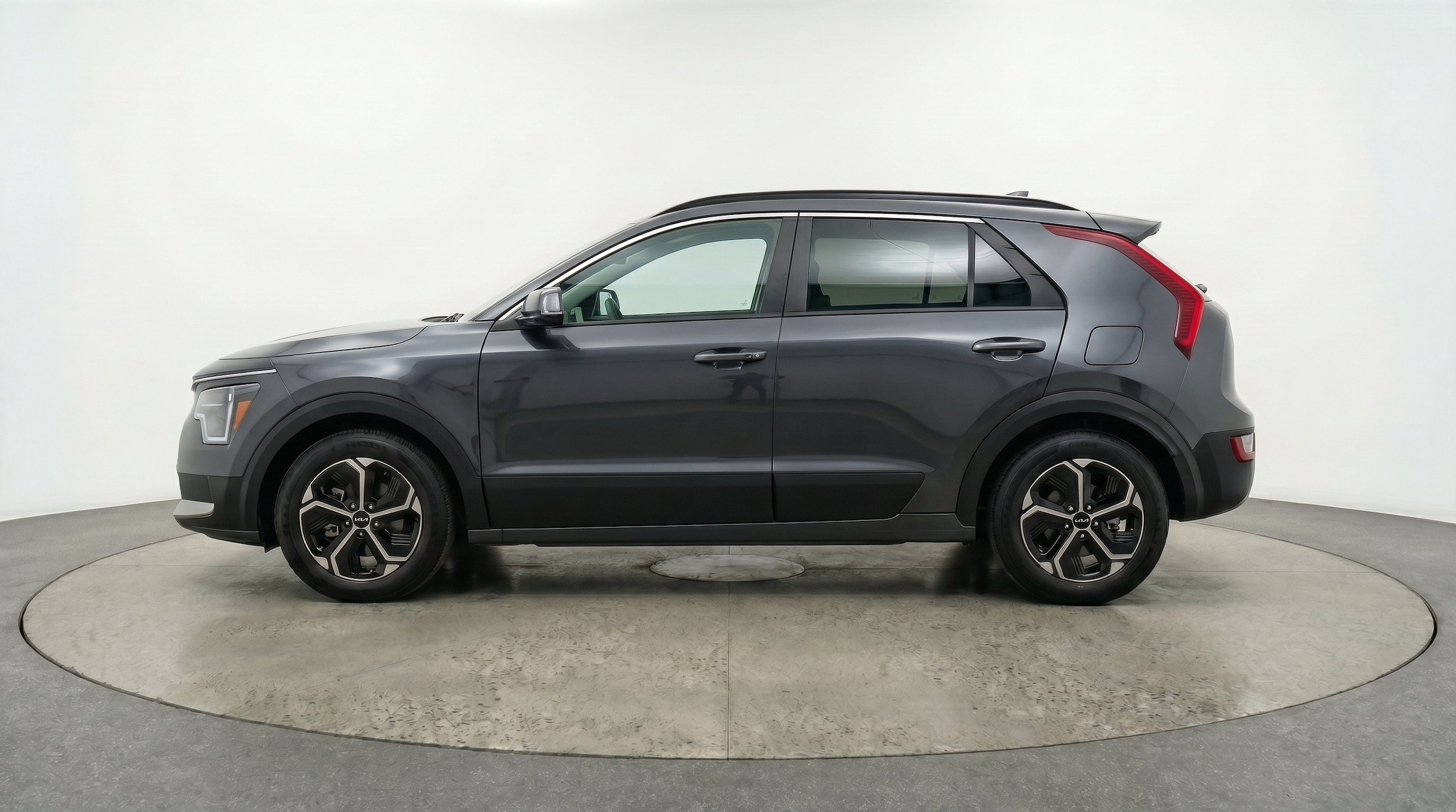 Thumbnail: 2026 Kia Niro - 5
