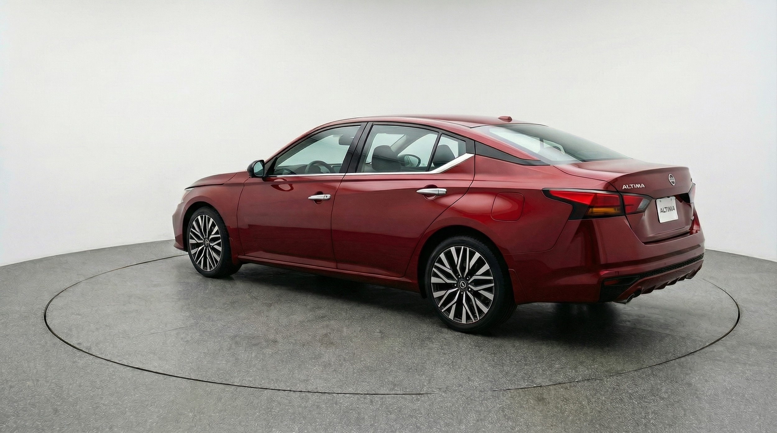 Thumbnail: 2025 Nissan Altima - 5