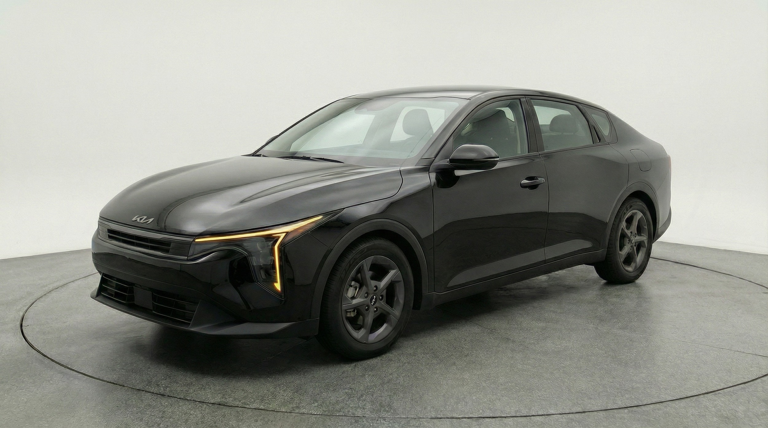 Thumbnail: 2025 Kia K4 - 3