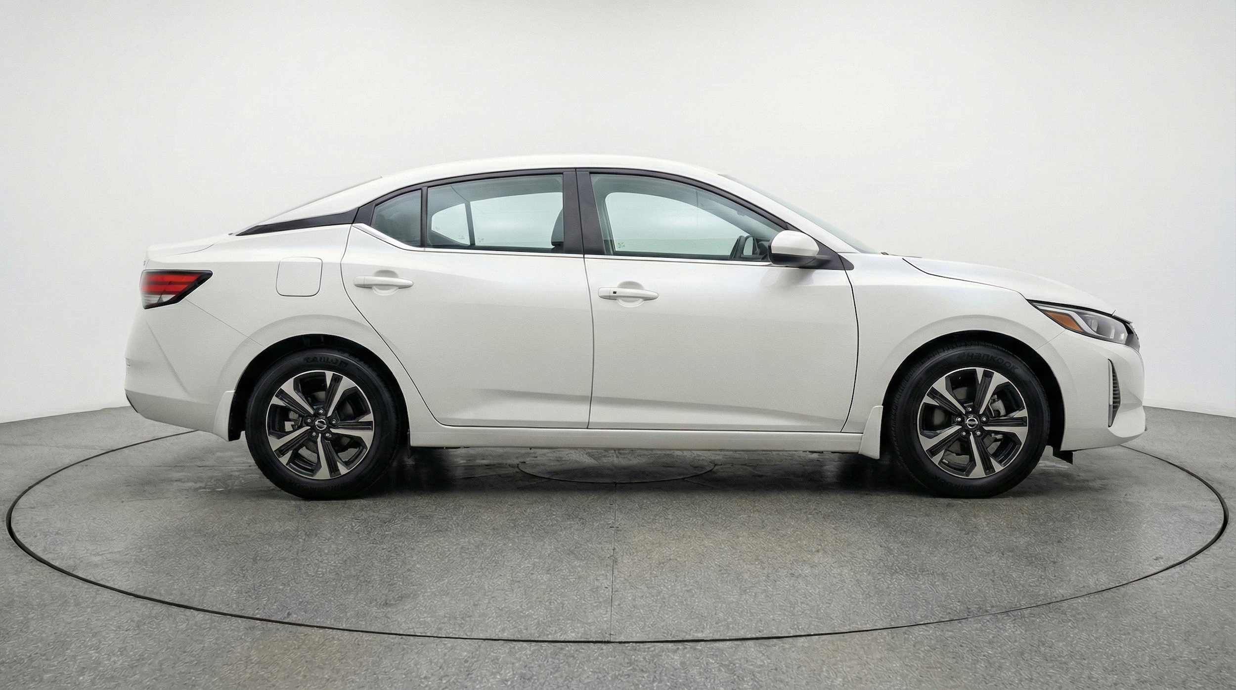 Thumbnail: 2025 Nissan Sentra - 11