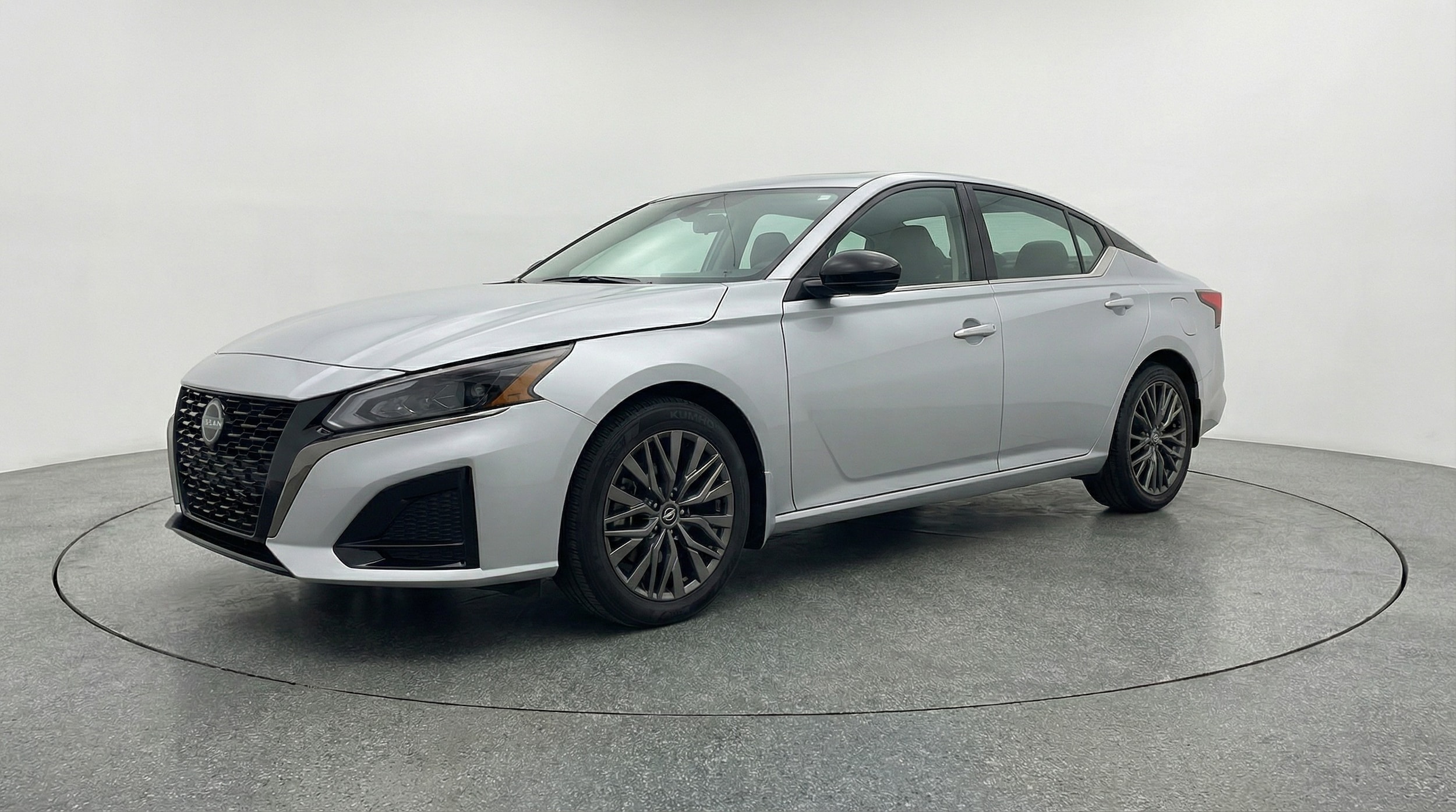 Thumbnail: 2025 Nissan Altima - 3