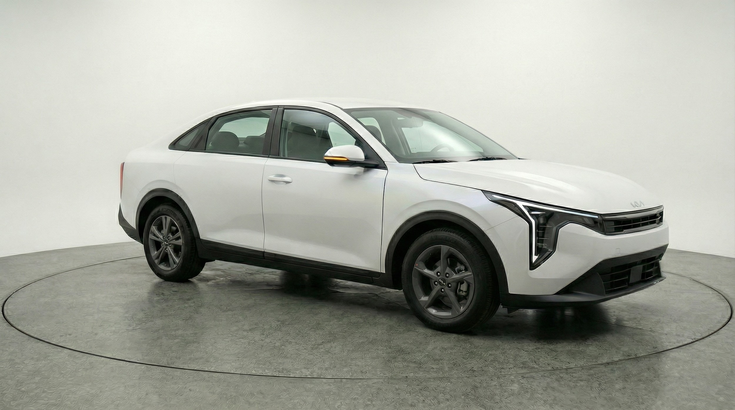 Thumbnail: 2025 Kia K4 - 1
