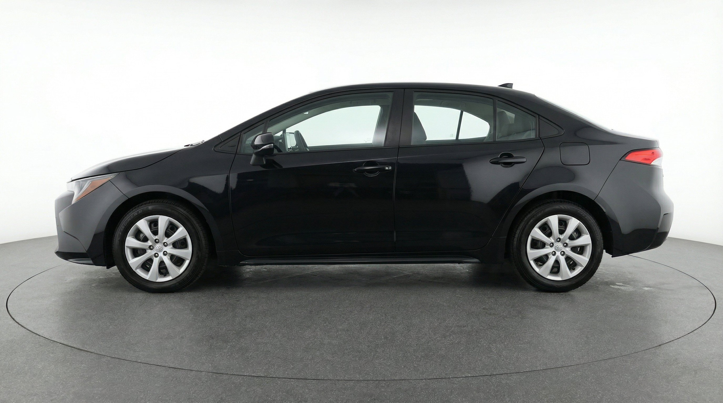 Thumbnail: 2025 Toyota Corolla - 5