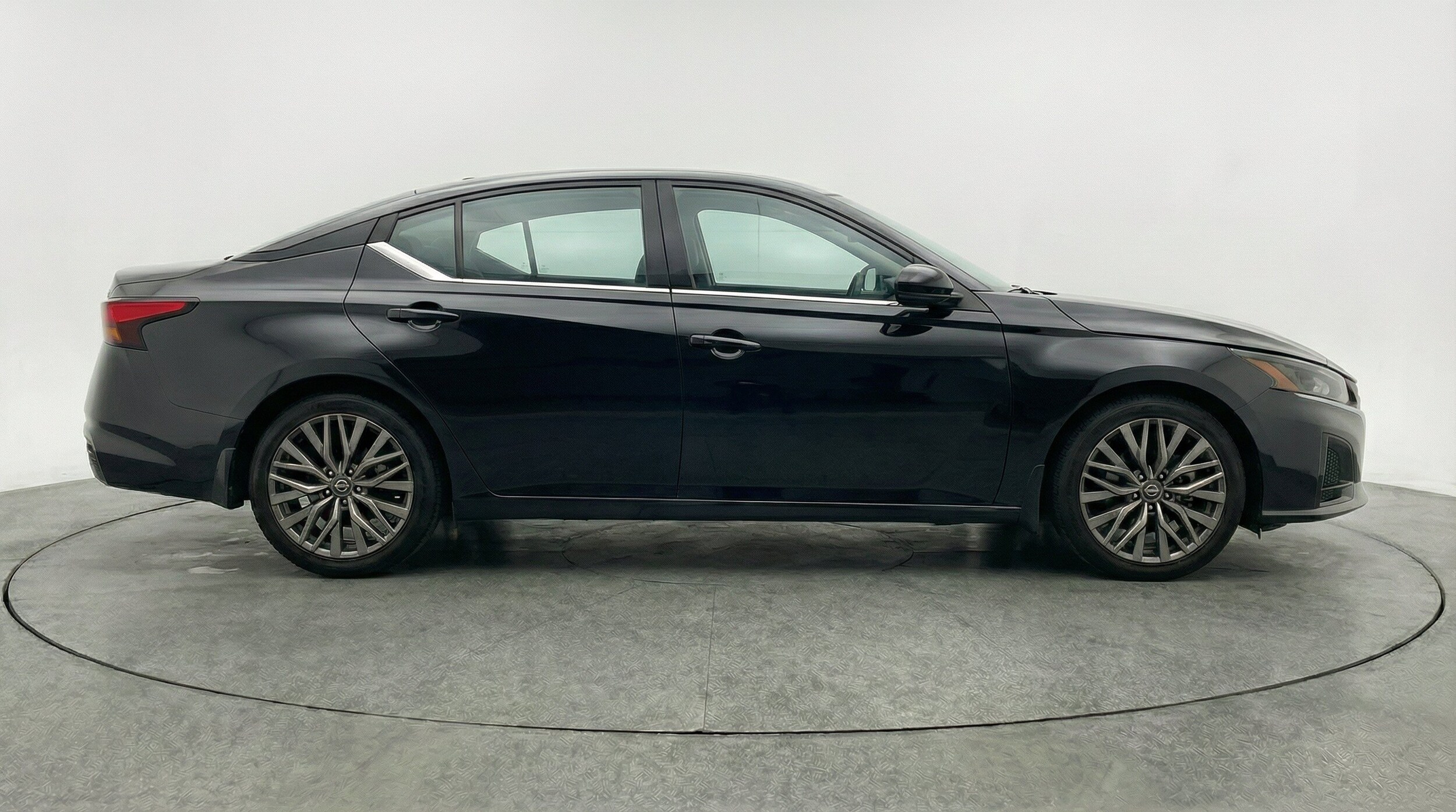 Thumbnail: 2025 Nissan Altima - 11