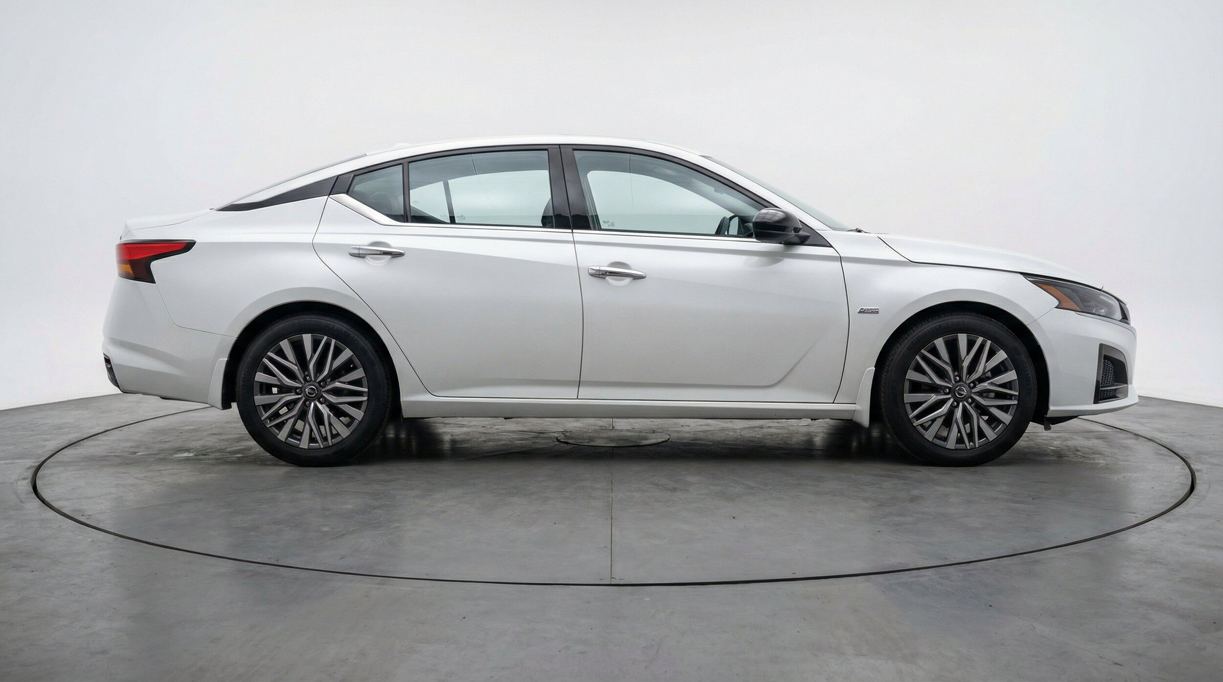 Thumbnail: 2025 Nissan Altima - 11