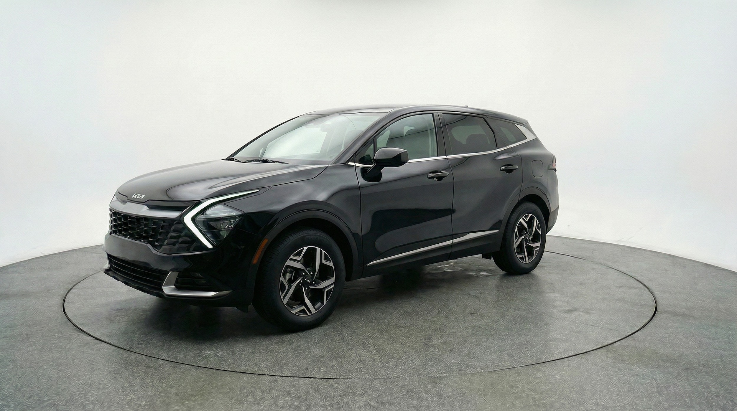 Thumbnail: 2025 Kia Sportage - 3