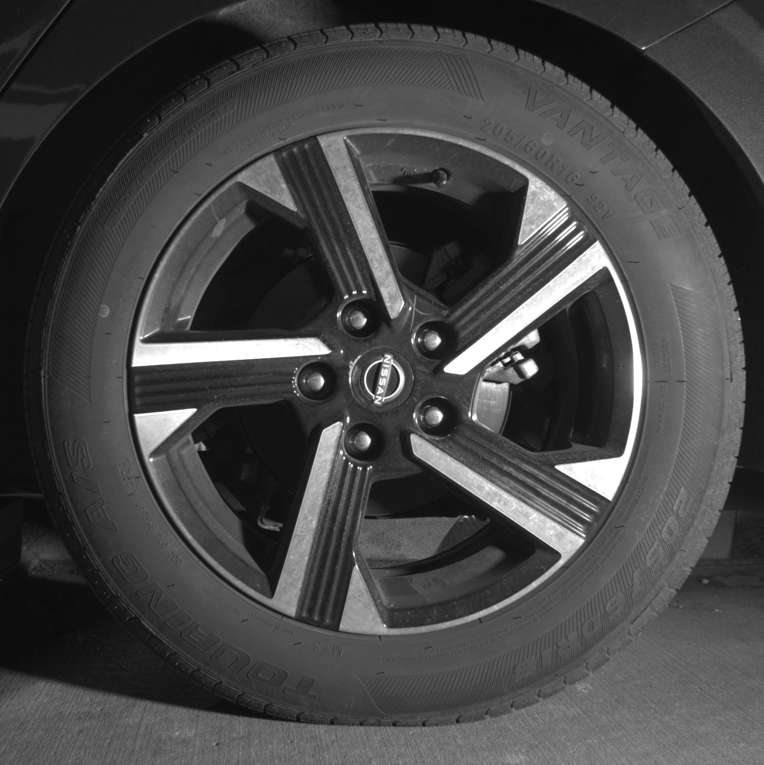 Thumbnail: 2025 Nissan Sentra - 11