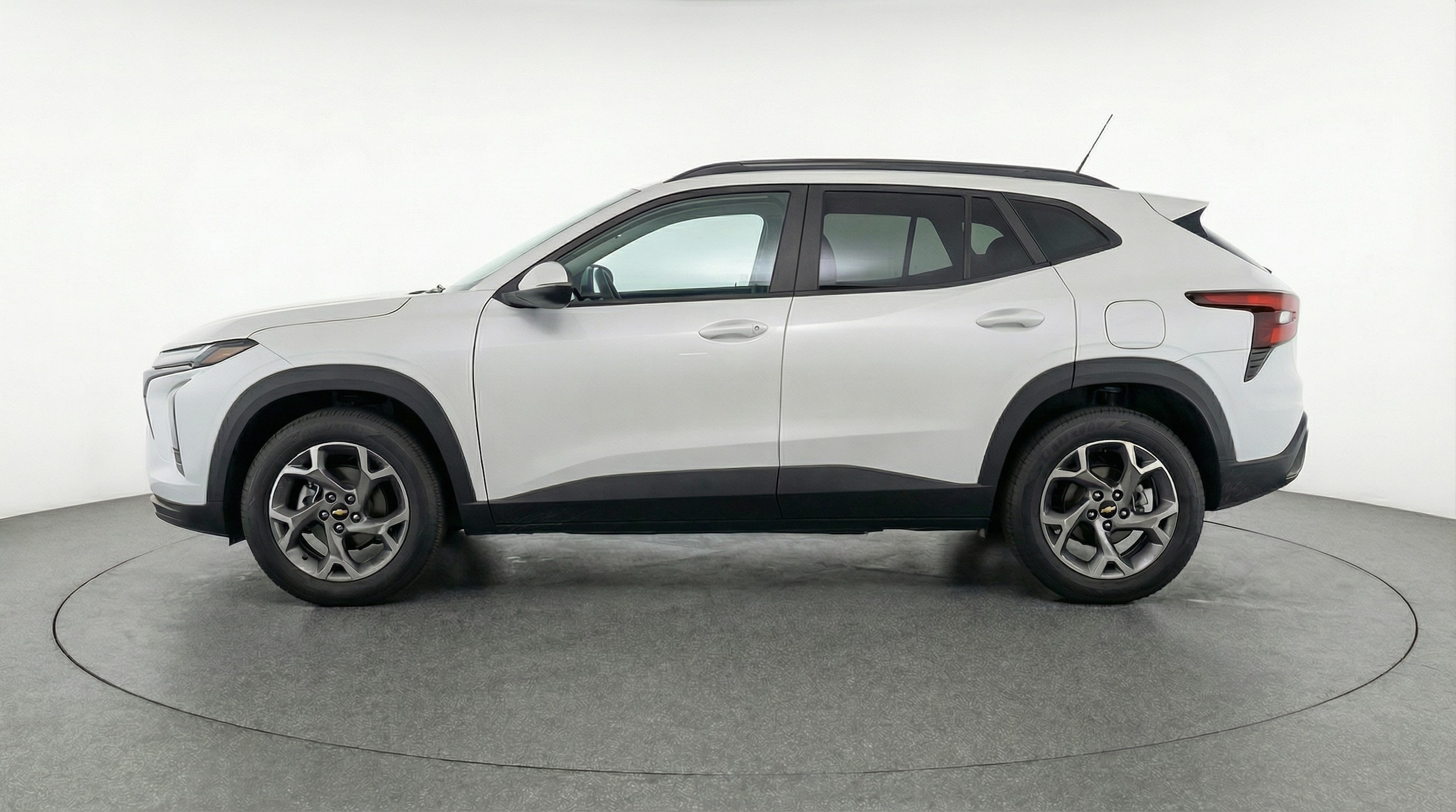 Thumbnail: 2025 Chevrolet Trax - 4