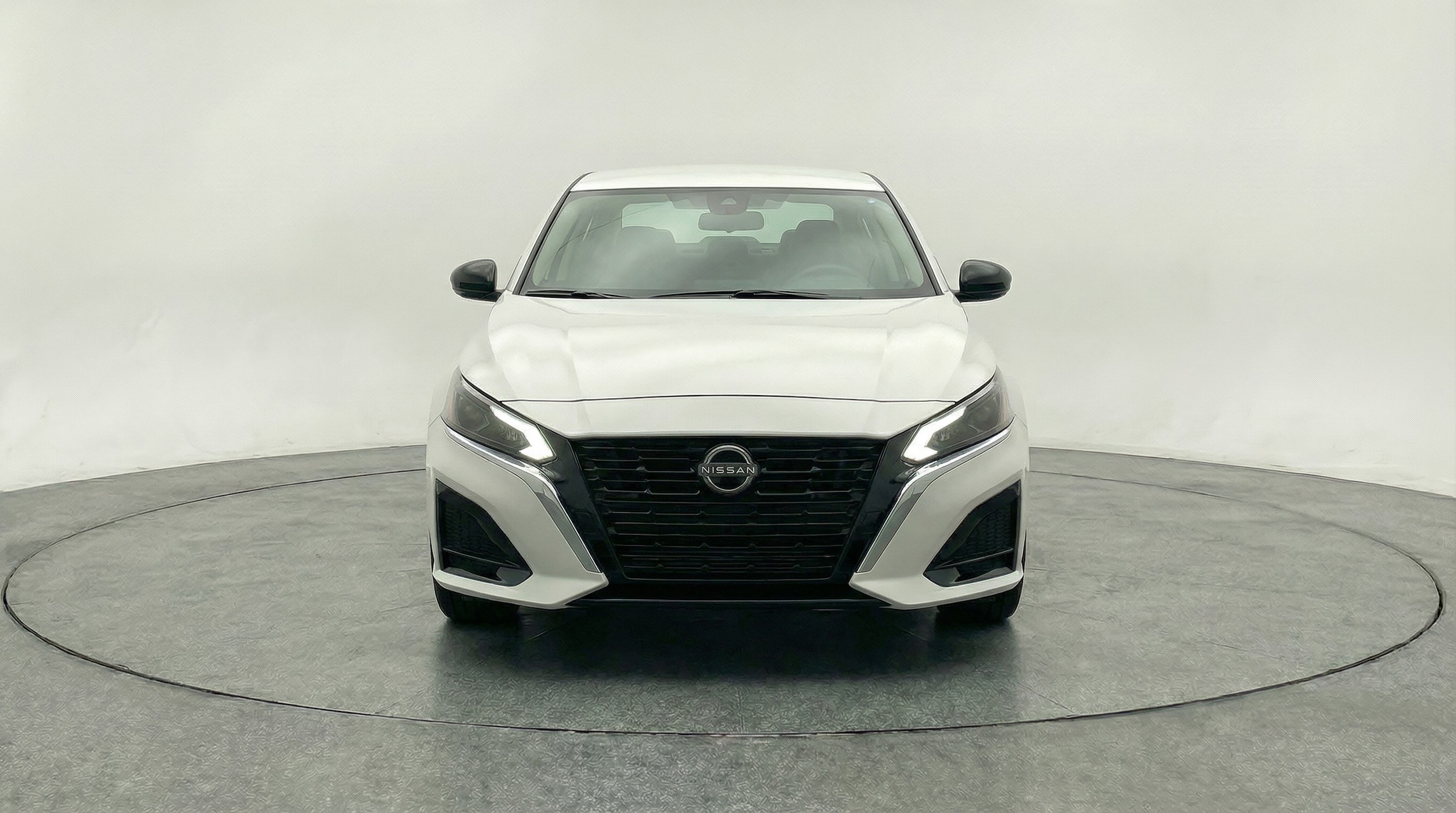 Thumbnail: 2025 Nissan Altima - 2