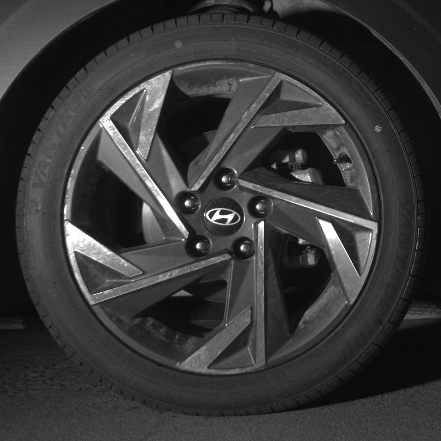 Thumbnail: 2025 Hyundai Elantra - 13