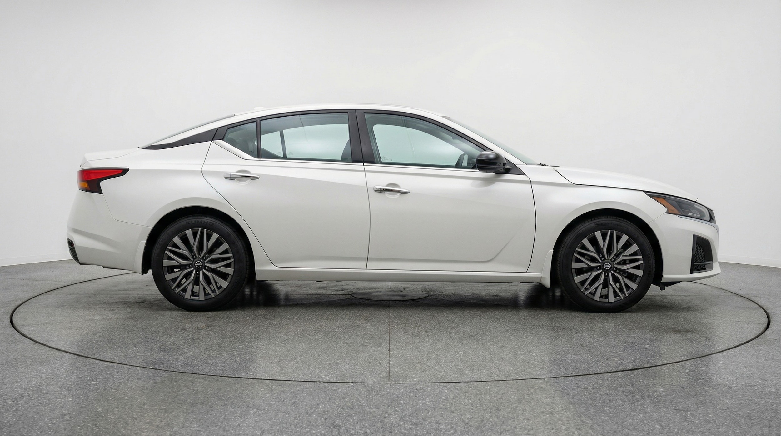 Thumbnail: 2025 Nissan Altima - 8