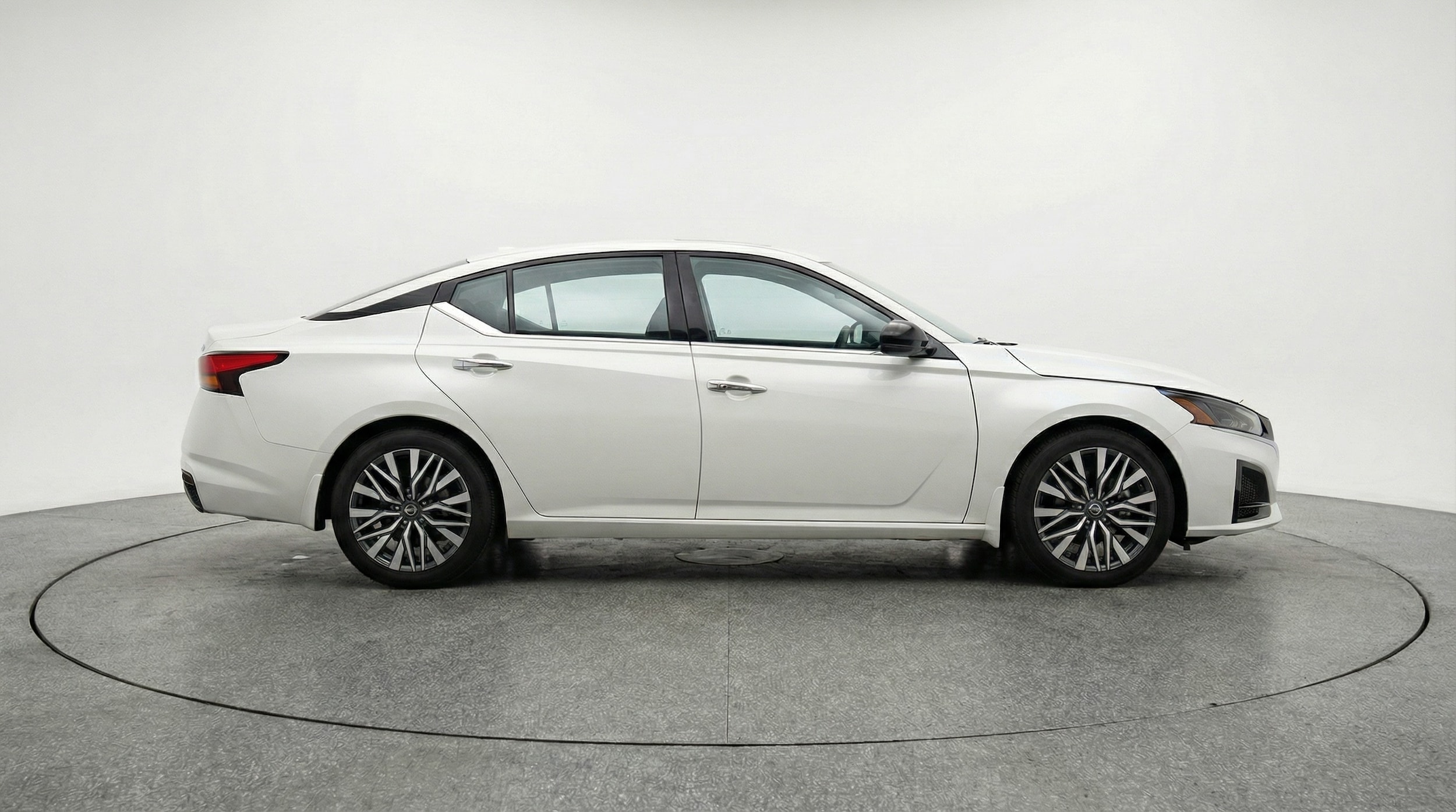 Thumbnail: 2025 Nissan Altima - 8