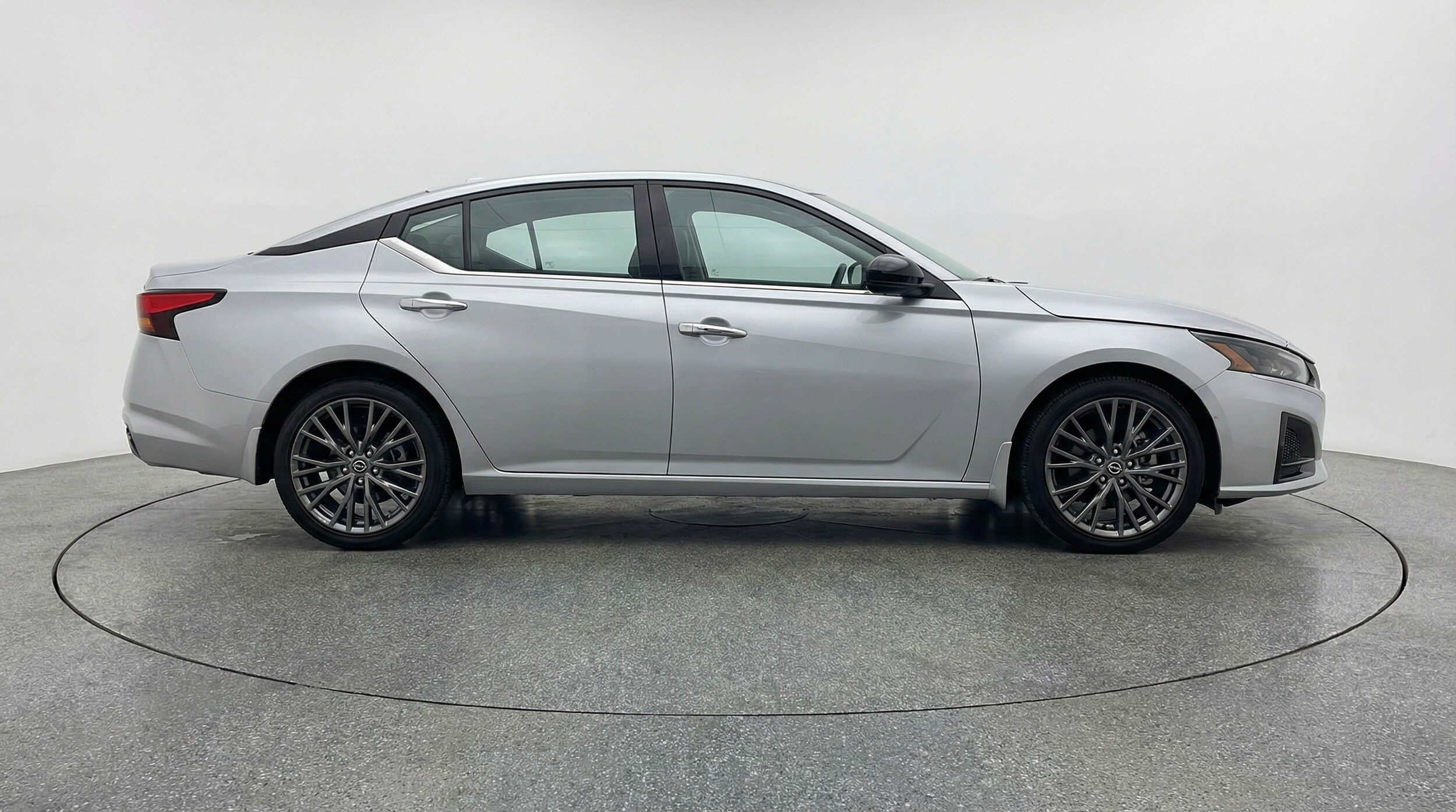 Thumbnail: 2025 Nissan Altima - 8