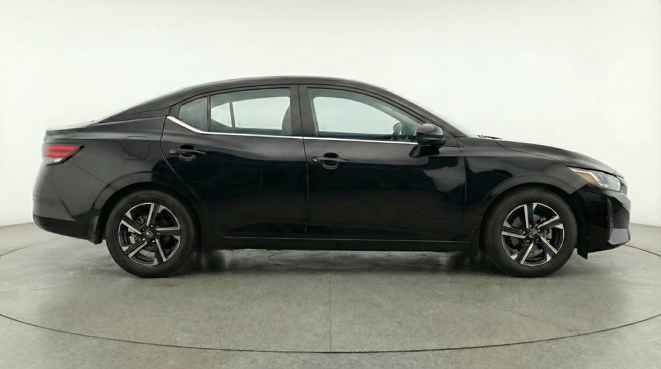 Thumbnail: 2025 Nissan Sentra - 8