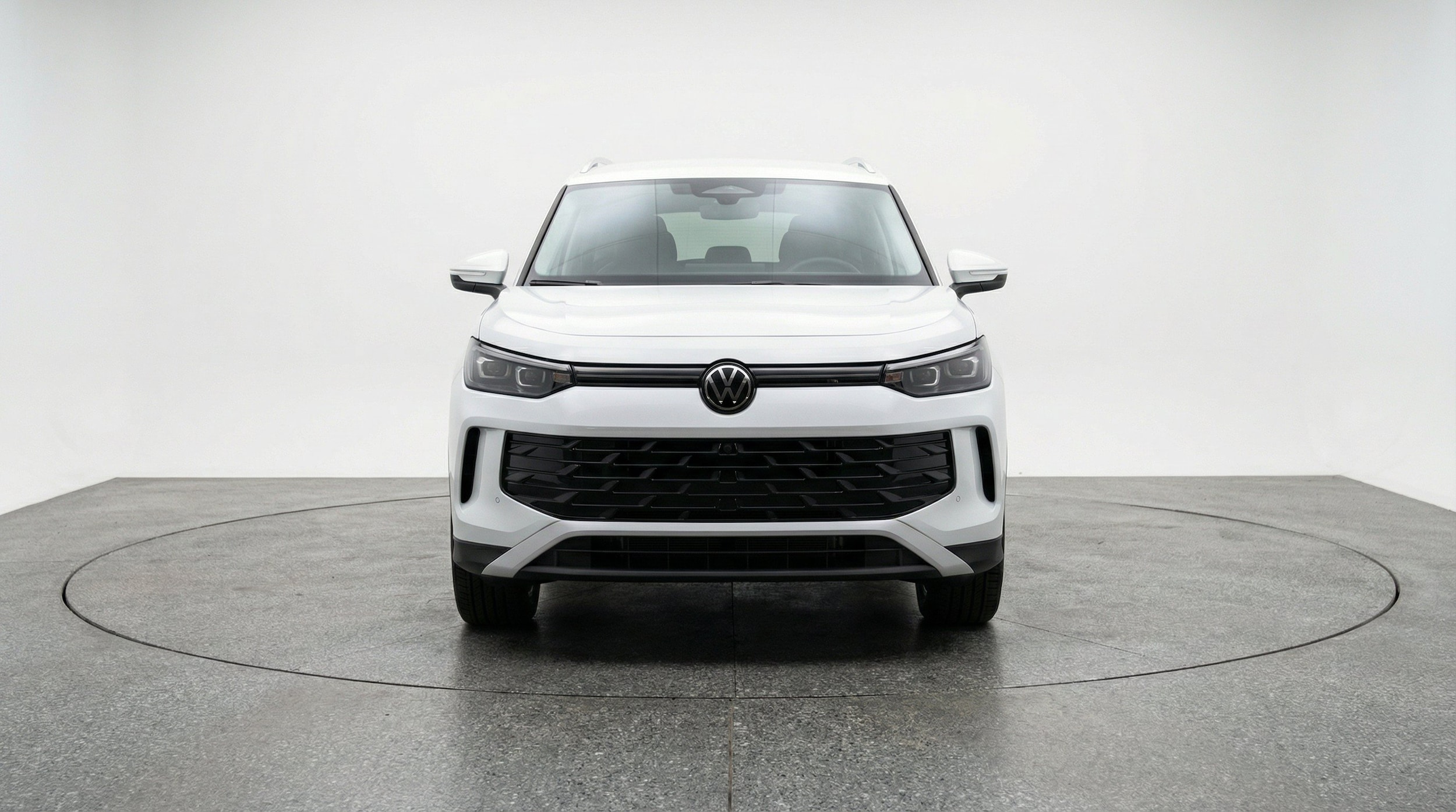Thumbnail: 2026 Volkswagen Tiguan - 2