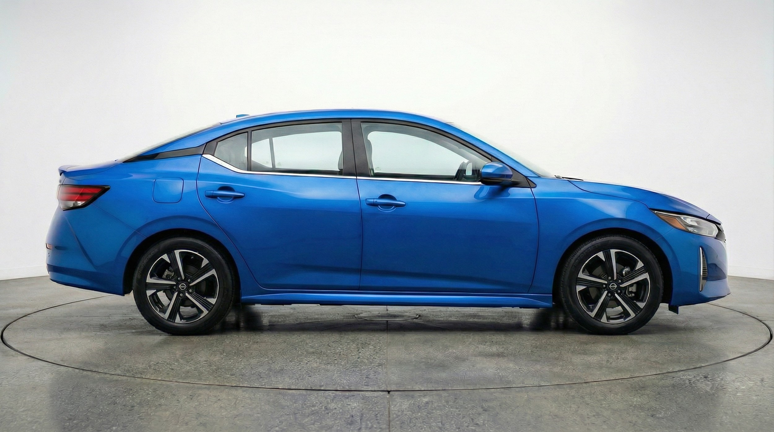 Thumbnail: 2025 Nissan Sentra - 8