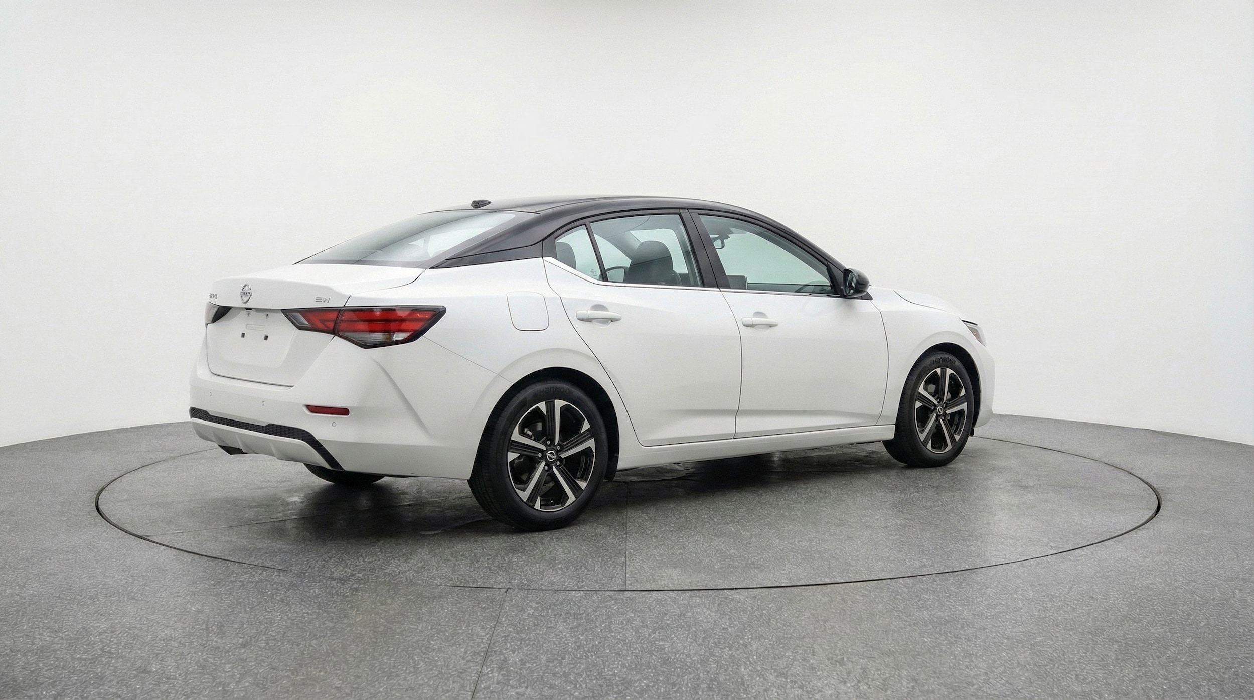 Thumbnail: 2025 Nissan Sentra - 9