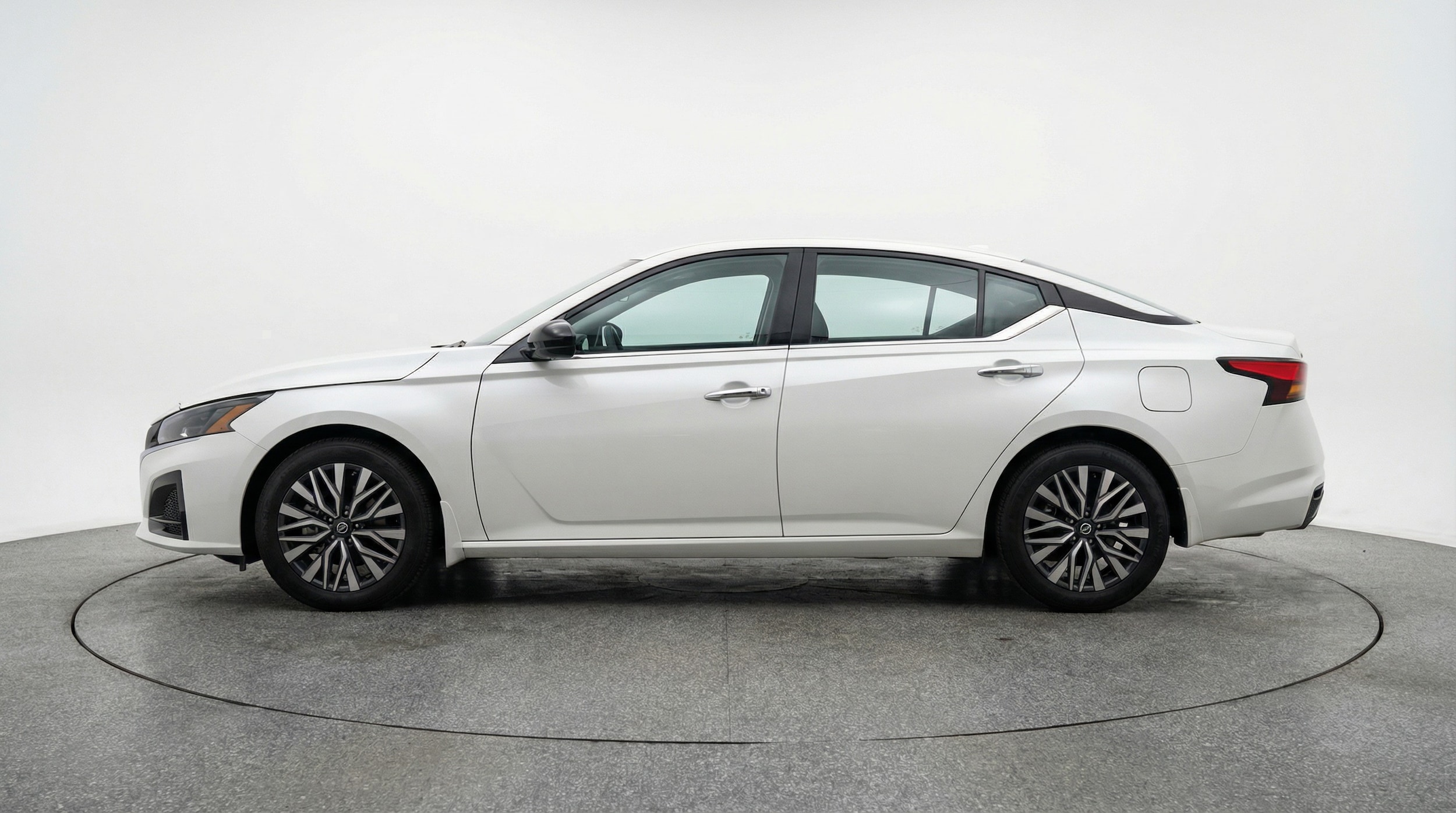 Thumbnail: 2025 Nissan Altima - 4