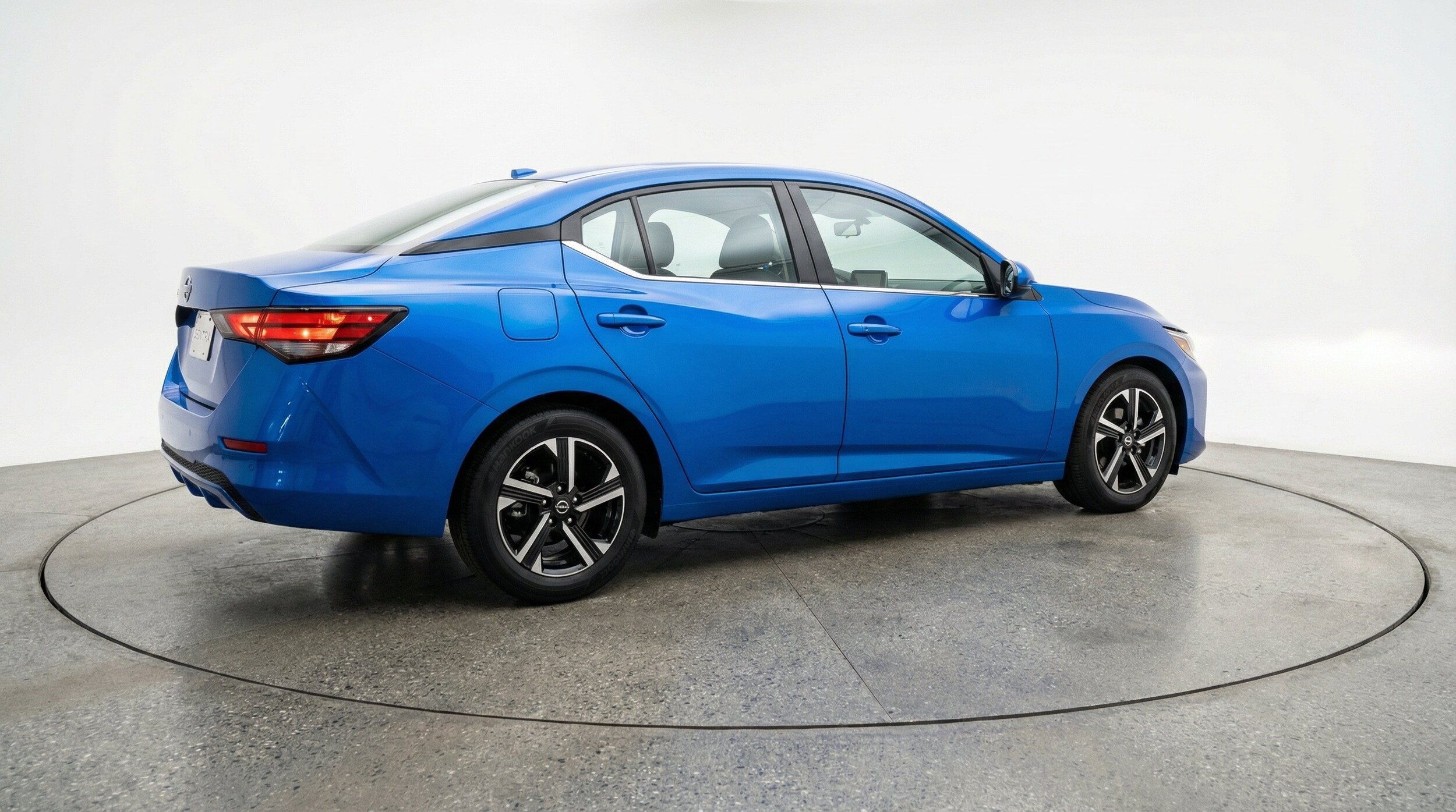Thumbnail: 2025 Nissan Sentra - 9