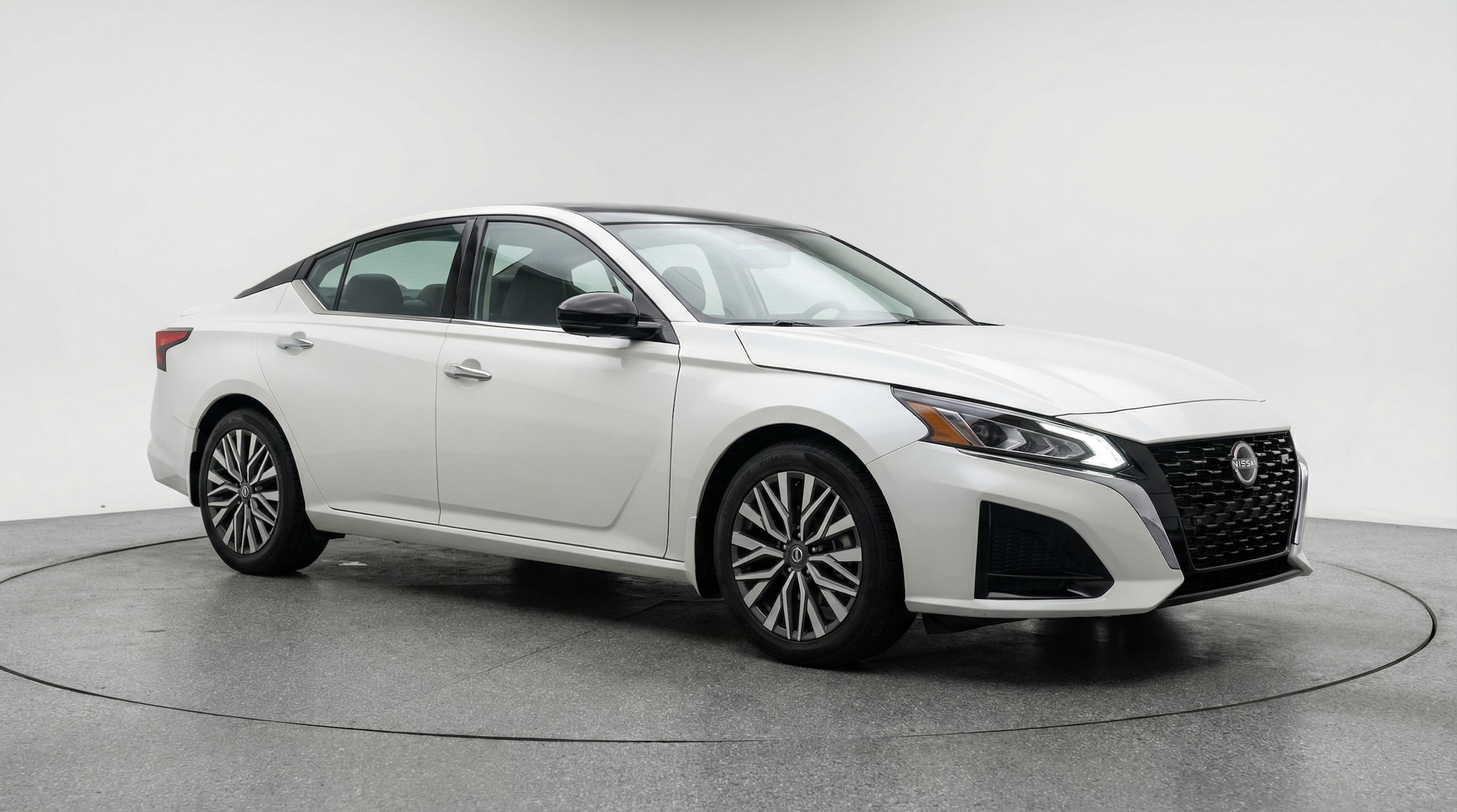 Thumbnail: 2025 Nissan Altima - 1