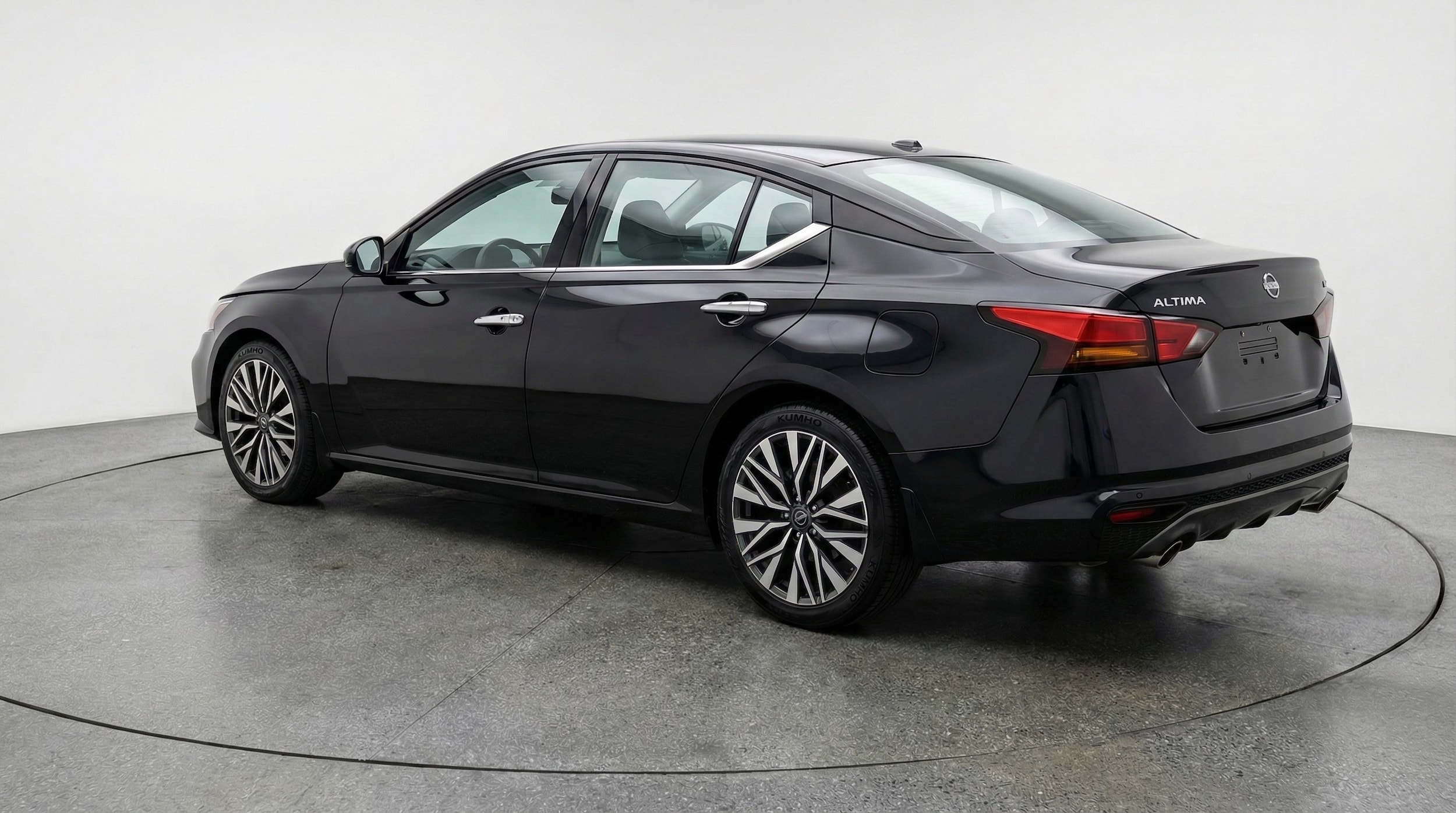 Thumbnail: 2025 Nissan Altima - 5