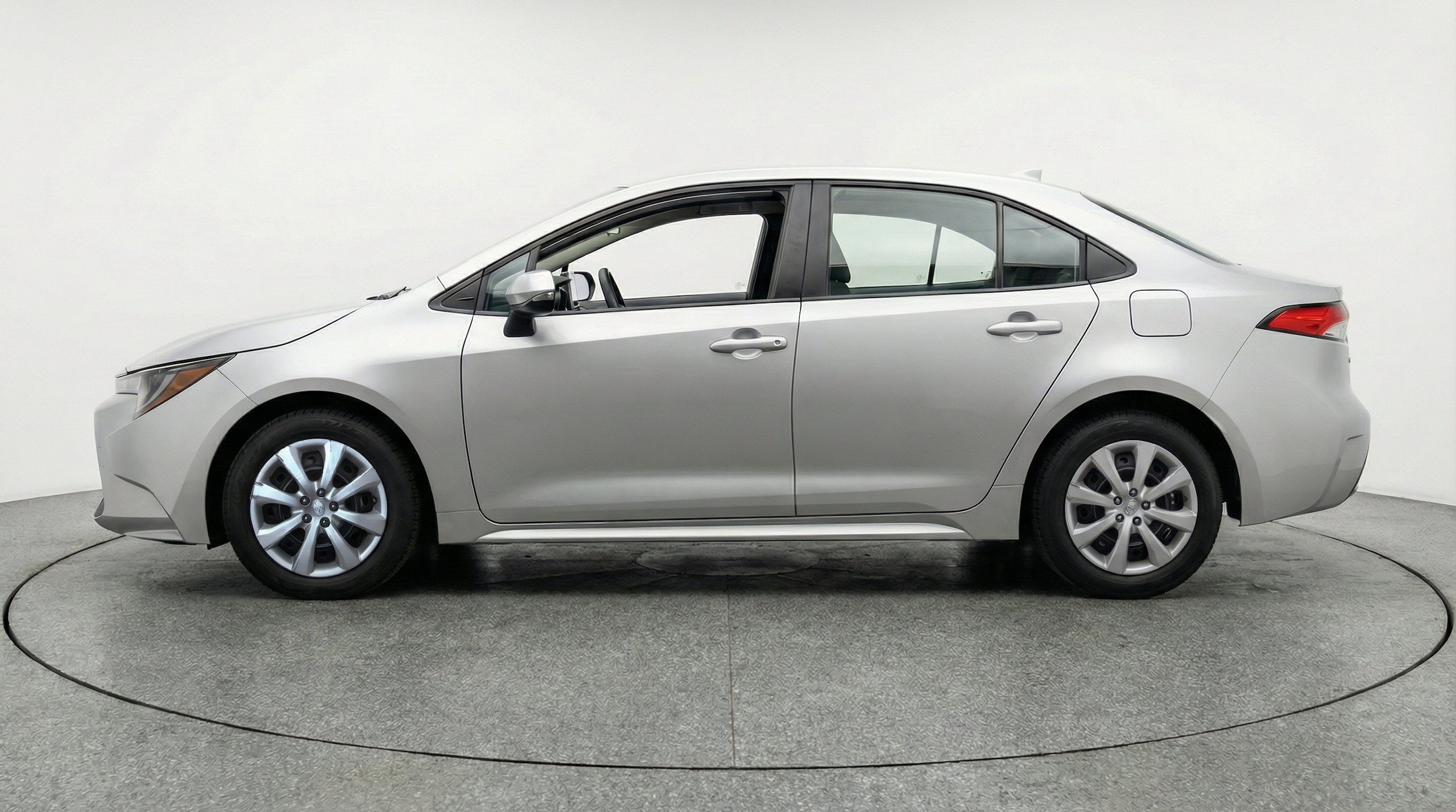 Thumbnail: 2025 Toyota Corolla - 5