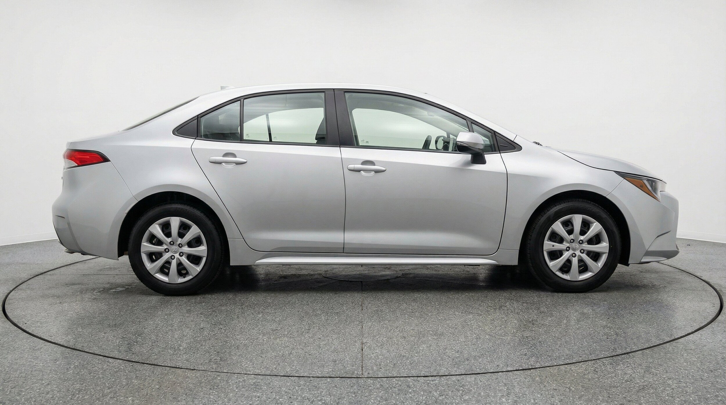 Thumbnail: 2025 Toyota Corolla - 10